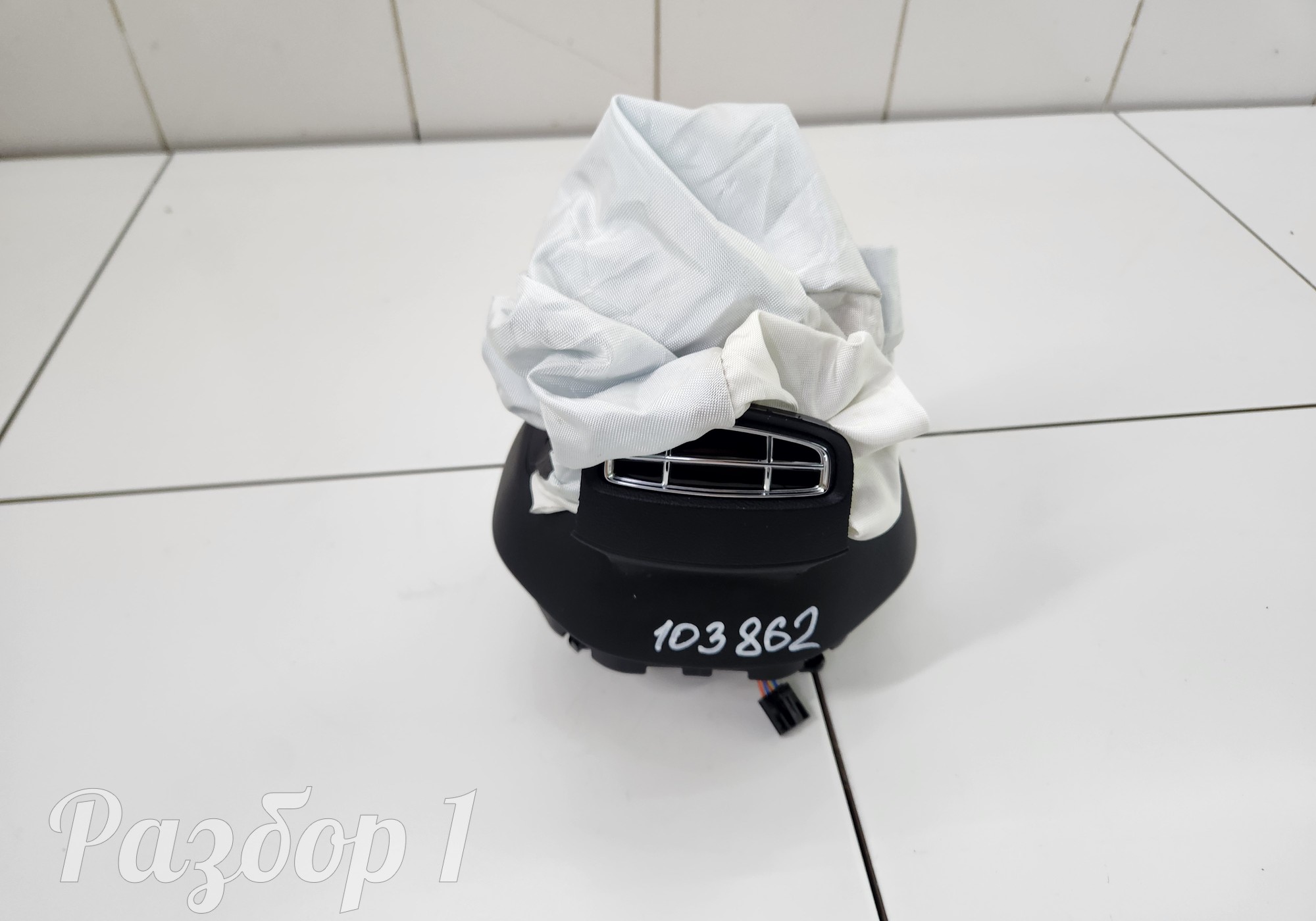 888919360B01 Подушка безопасности водителя для Geely Emgrand (SS11) (с 2021)