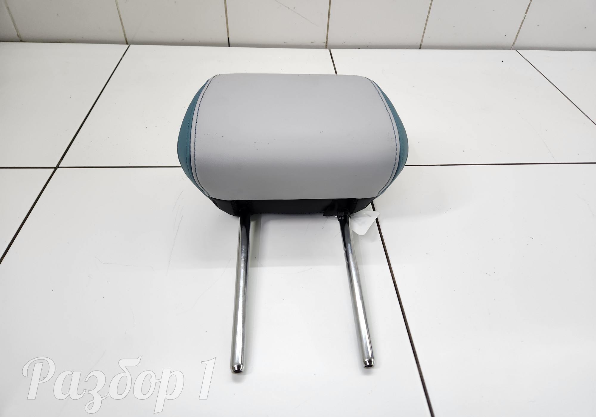 Подголовник заднего сиденья правый для Geely Emgrand (SS11) (с 2021)