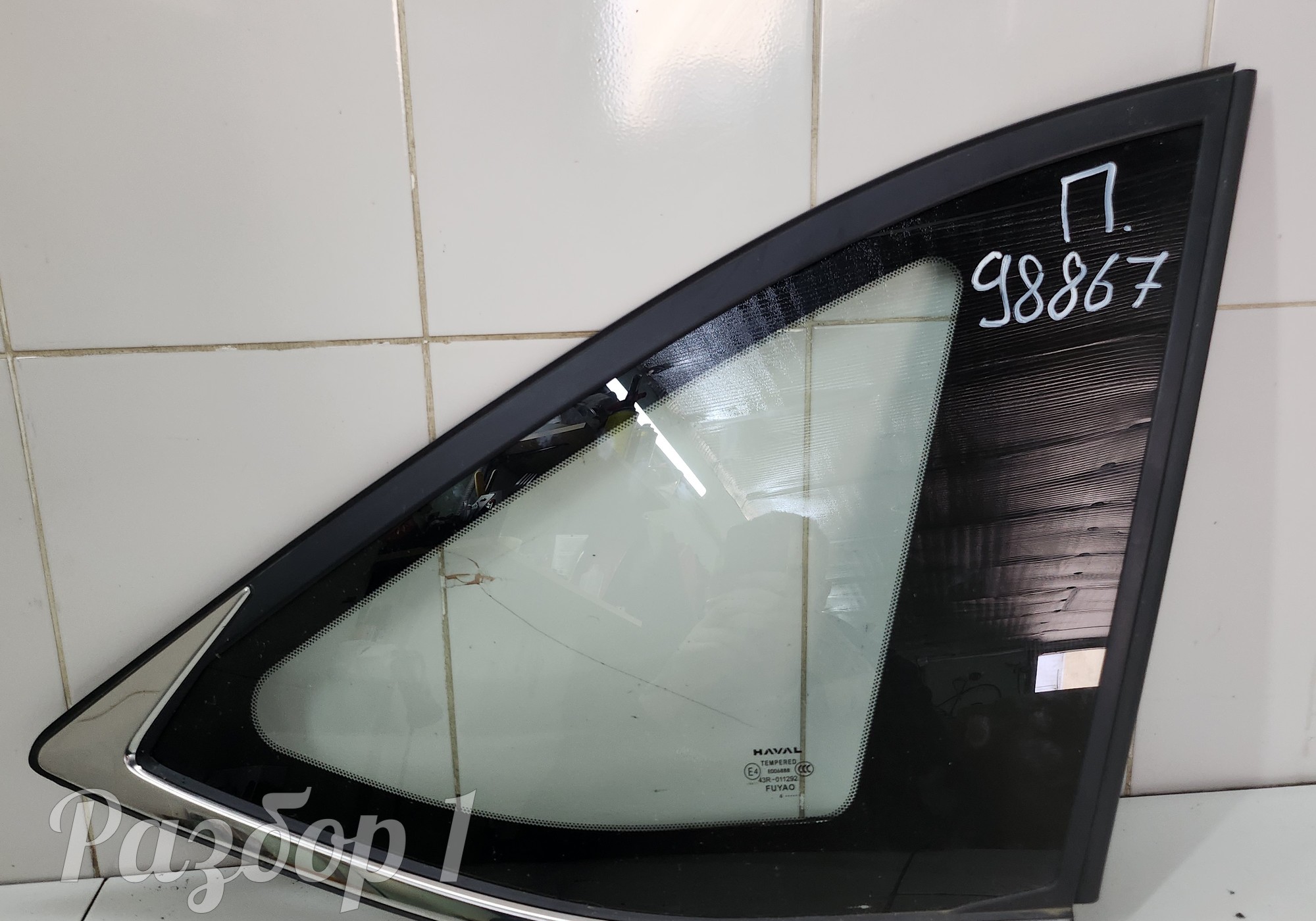 5403200XKZ0YA Стекло кузовное правое для Haval M6 II (с 2021)