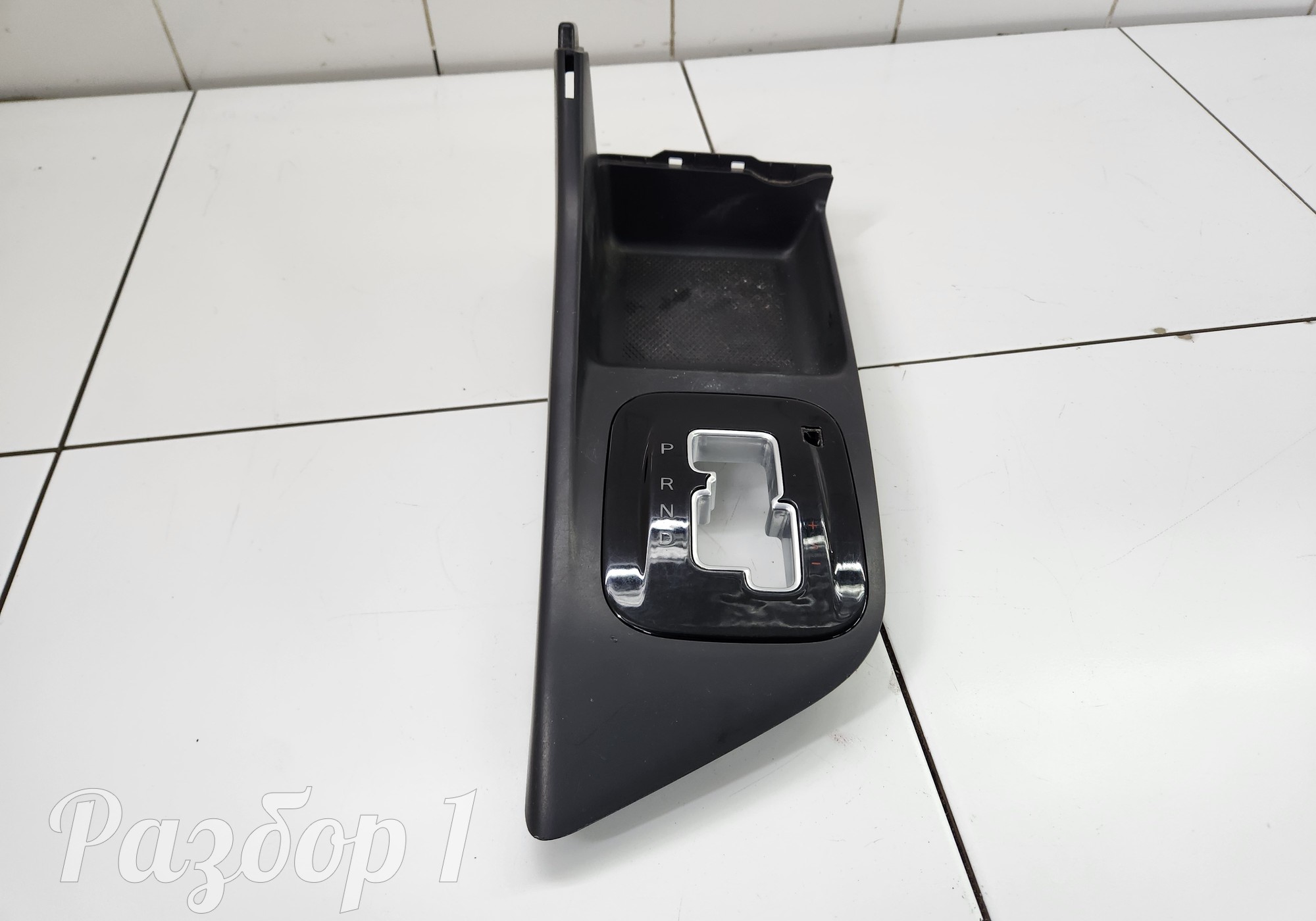 5305200BS01 Накладка центральной консоли для Changan Alsvin (с 2018)