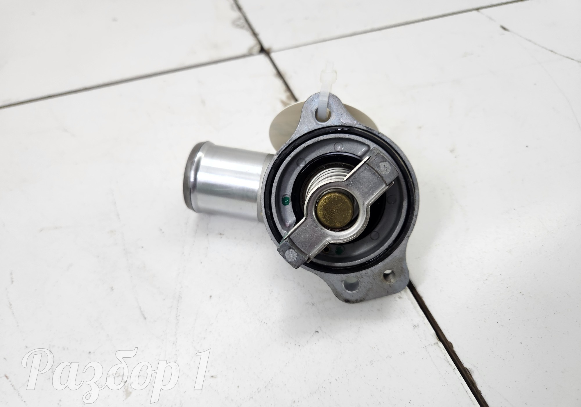 DAED106499 Термостат 82 для Jac T9 (с 2023)