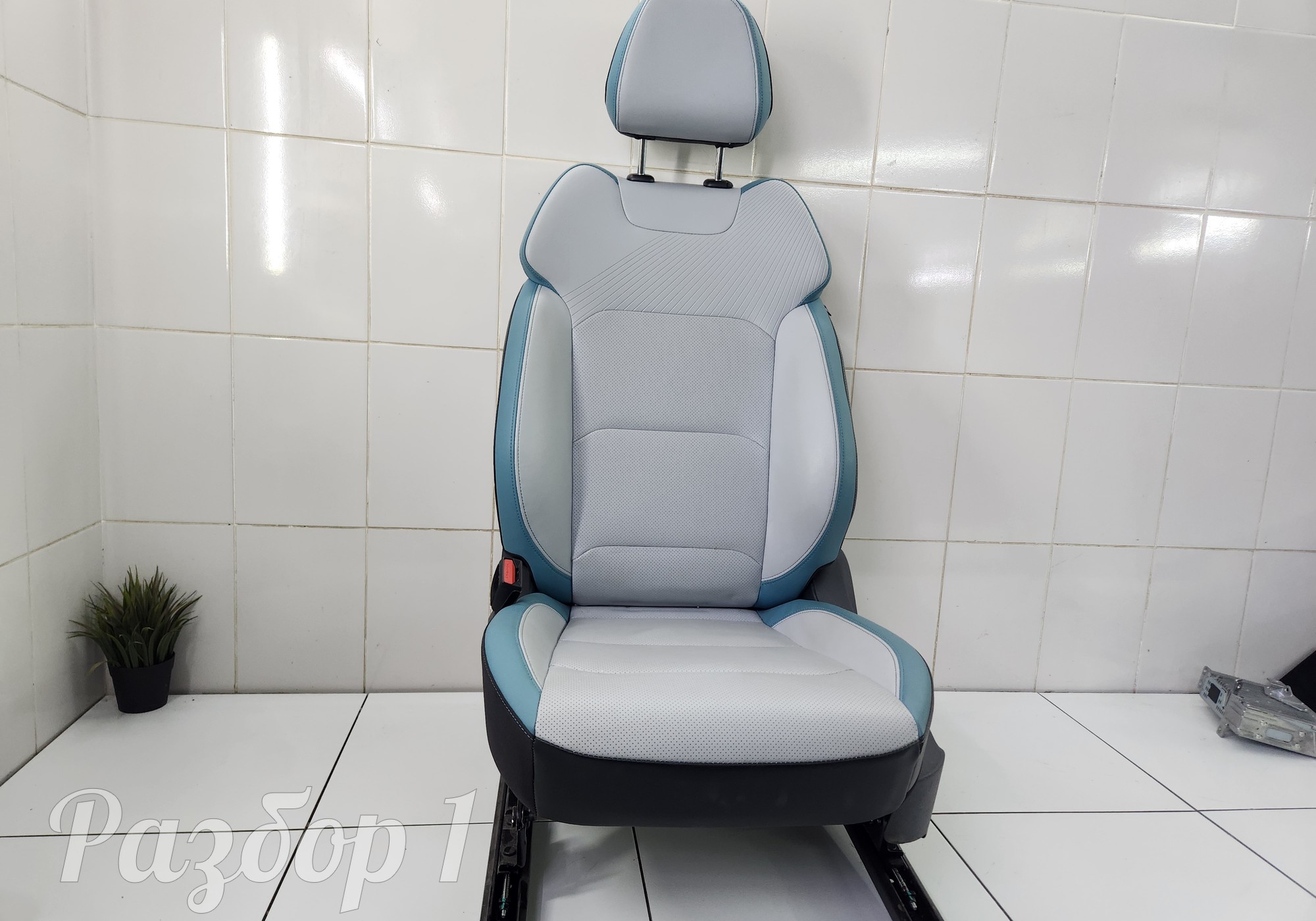 Сиденье переднее левое для Geely Emgrand (SS11) (с 2021)