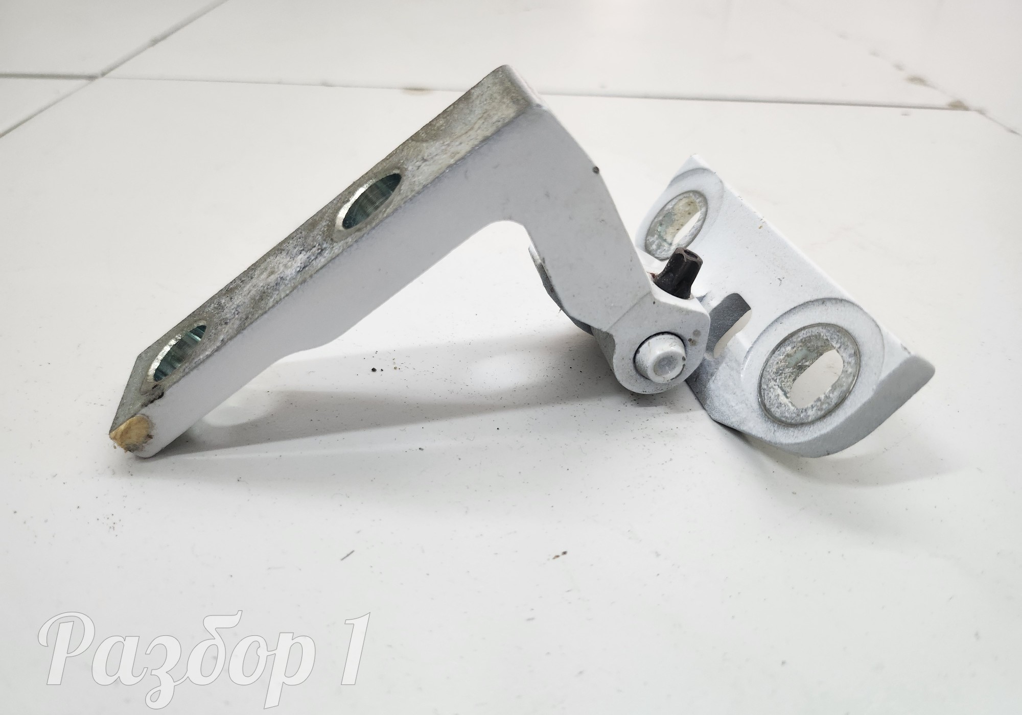 Петля двери передняя правая низ для Geely Tugella (с 2019)