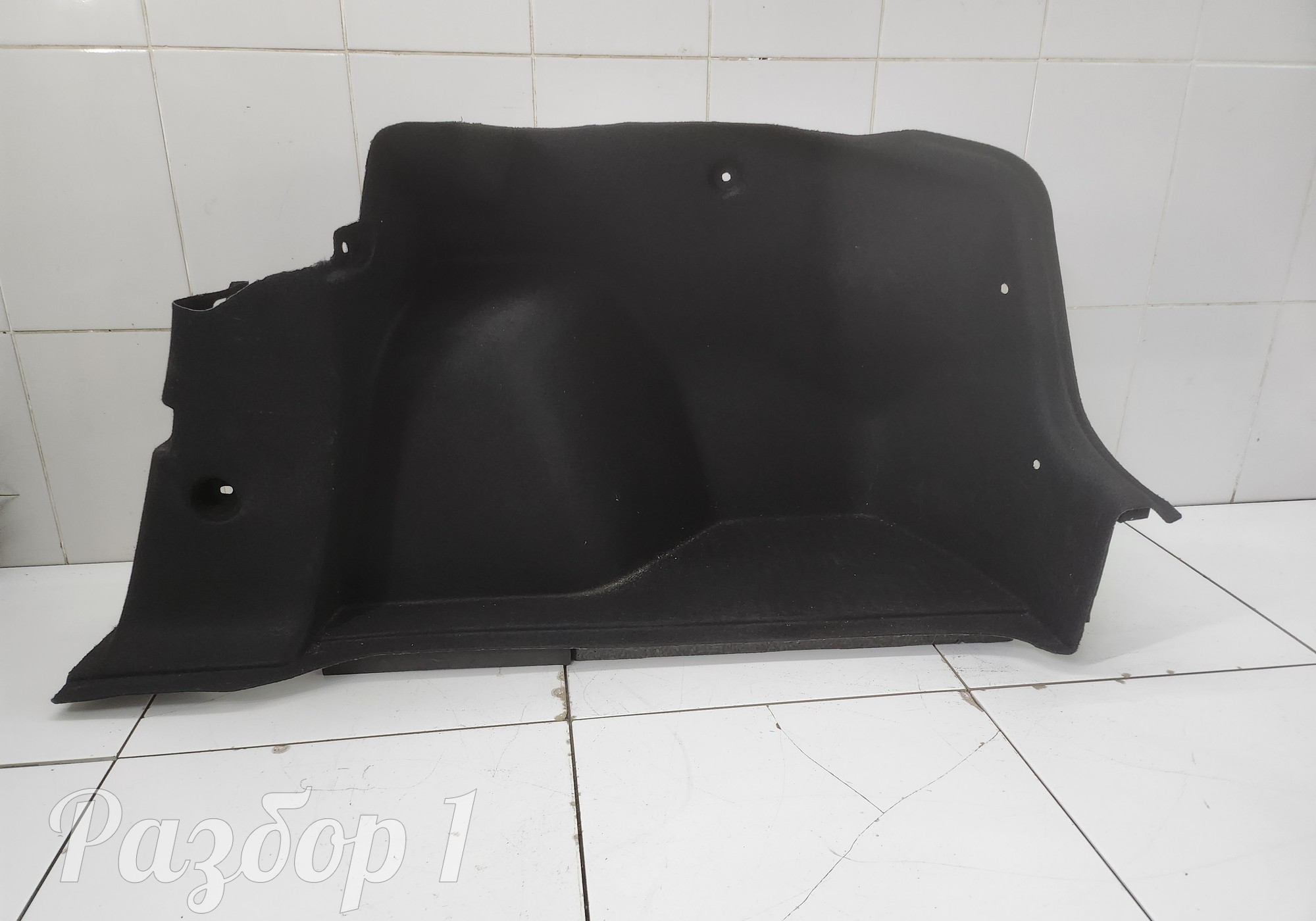 8889531635 Обшивка багажника правая для Geely Emgrand (SS11) (с 2021)