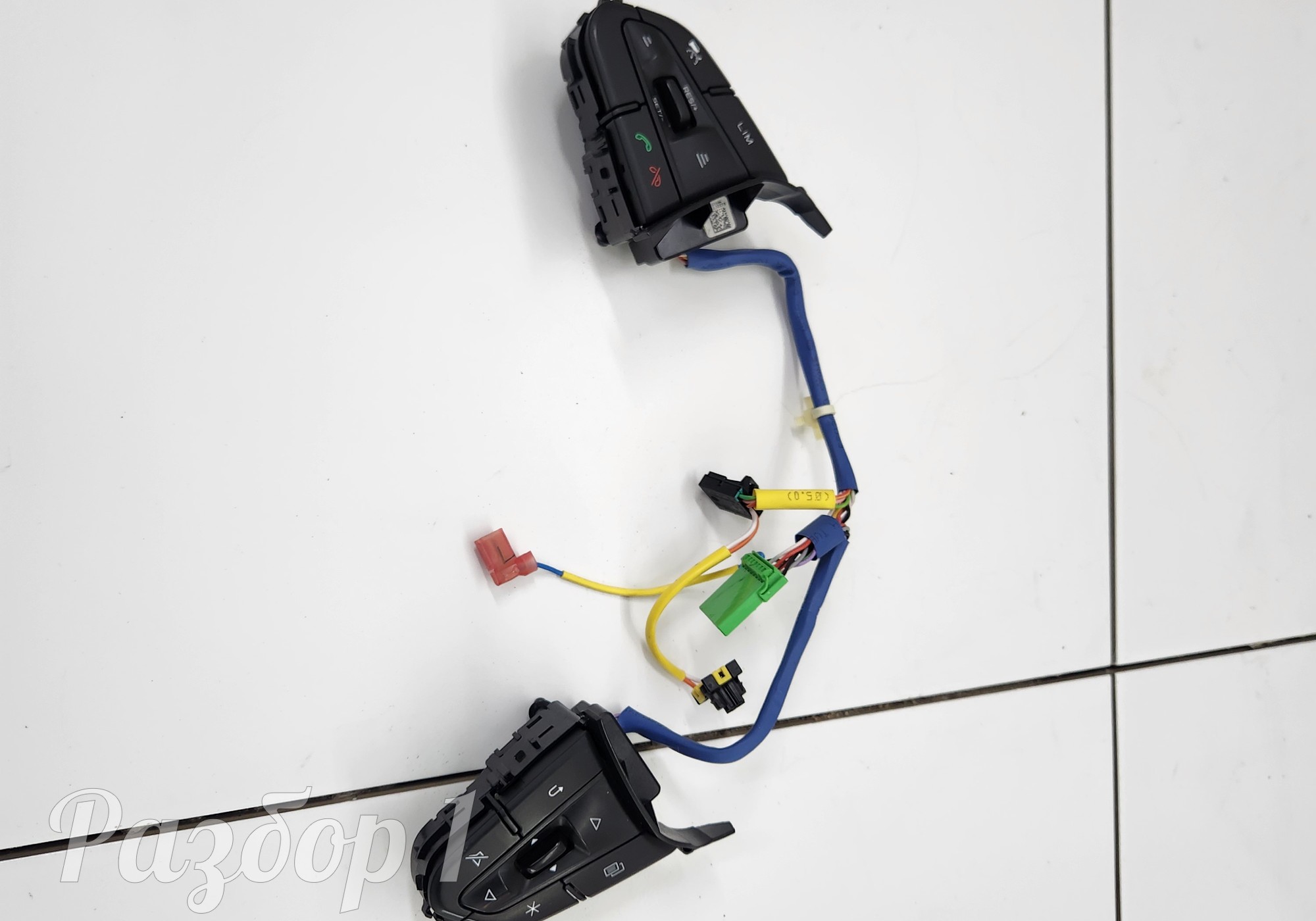 Блок кнопок на руль для Geely Tugella (с 2019)