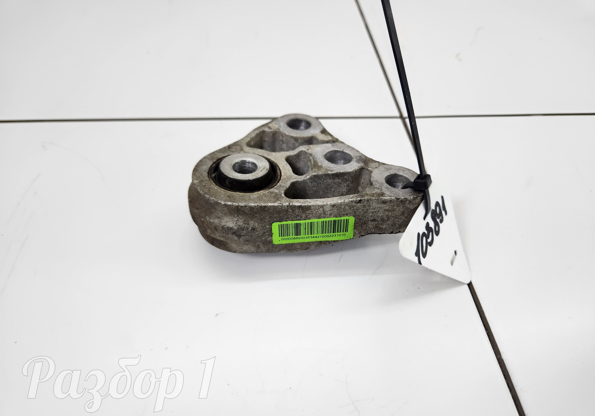 8893035344 Опора двигателя для Geely Emgrand (SS11) (с 2021)