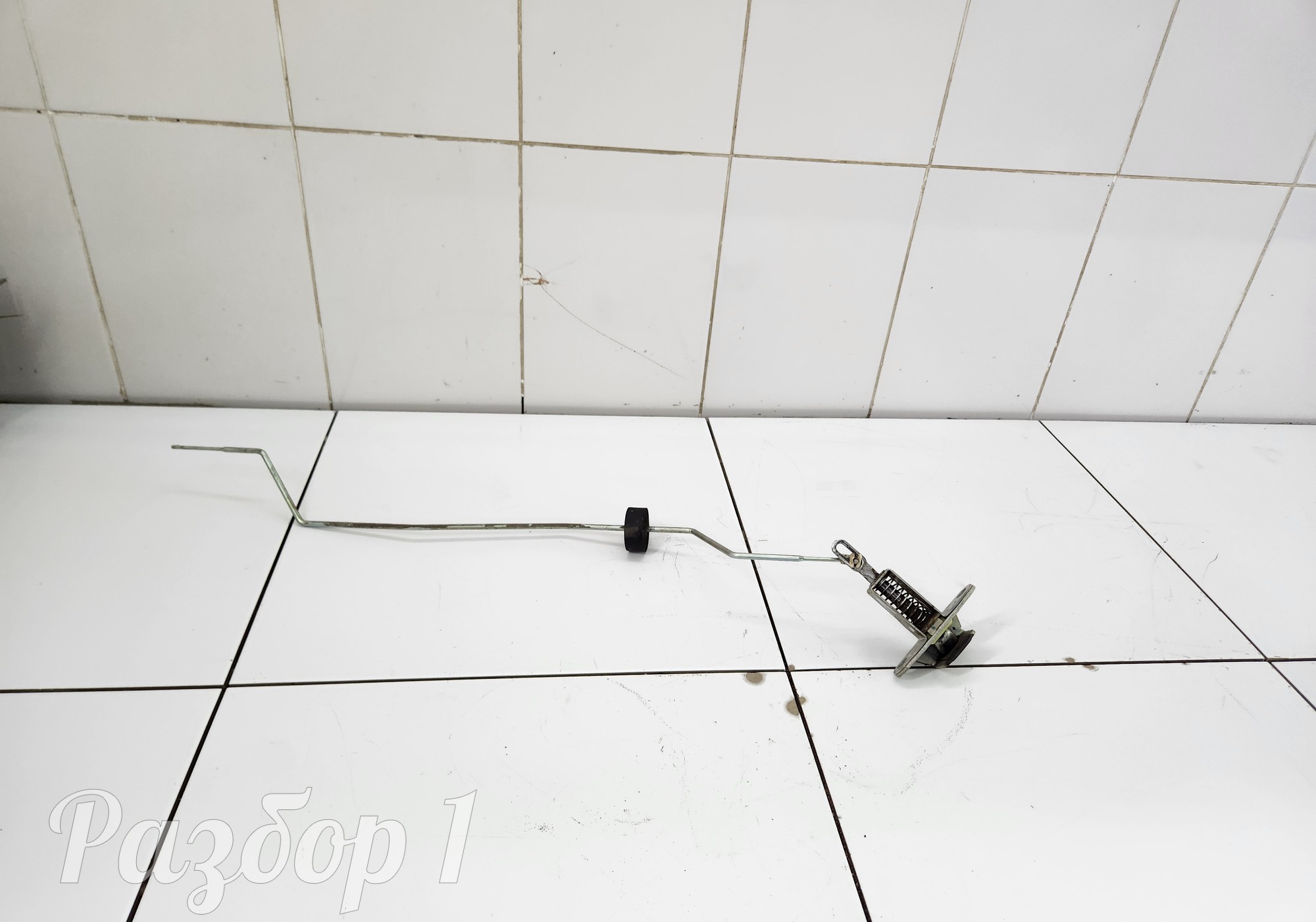 Замок открывания заднего борта левый для Great Wall Poer (с 2019)