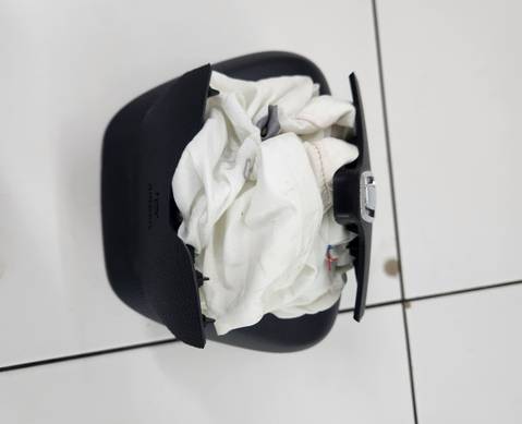 8230110BA01 Подушка безопасности водителя для Faw Bestune B70 (с 2020)