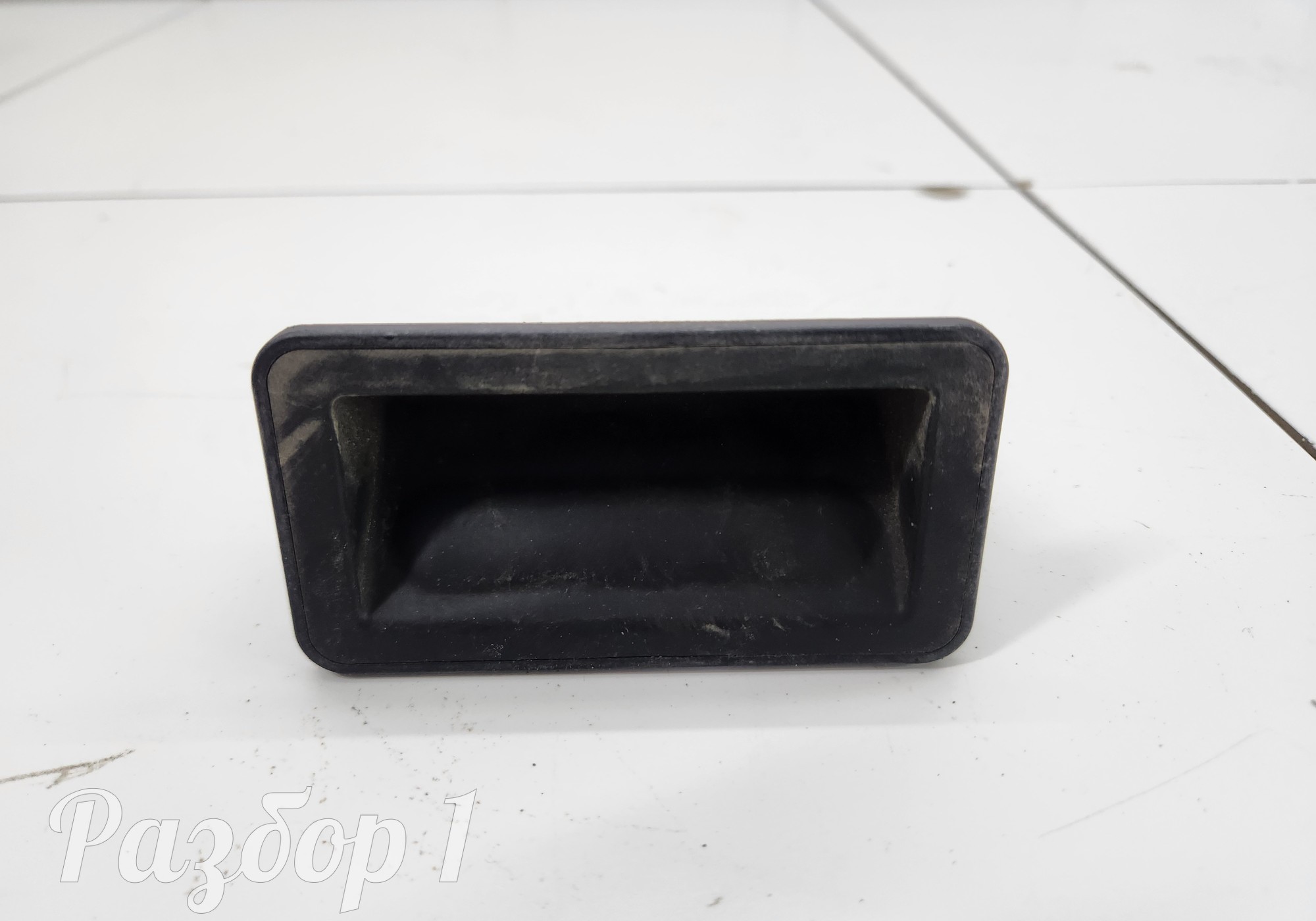 6600001041 Кнопка открывания багажника для Geely Tugella (с 2019)