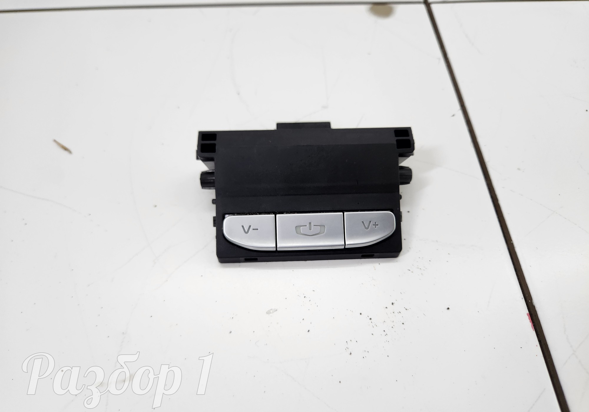 6600006827 Блок кнопок управления медиацентром для Geely Coolray (с 2020)