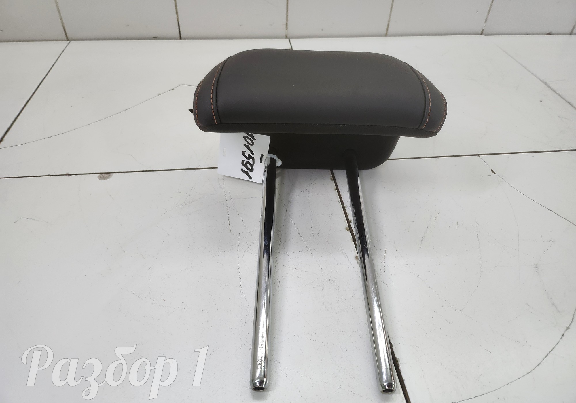 Подголовник сиденья задний средний для Geely Okavango (с 2020)