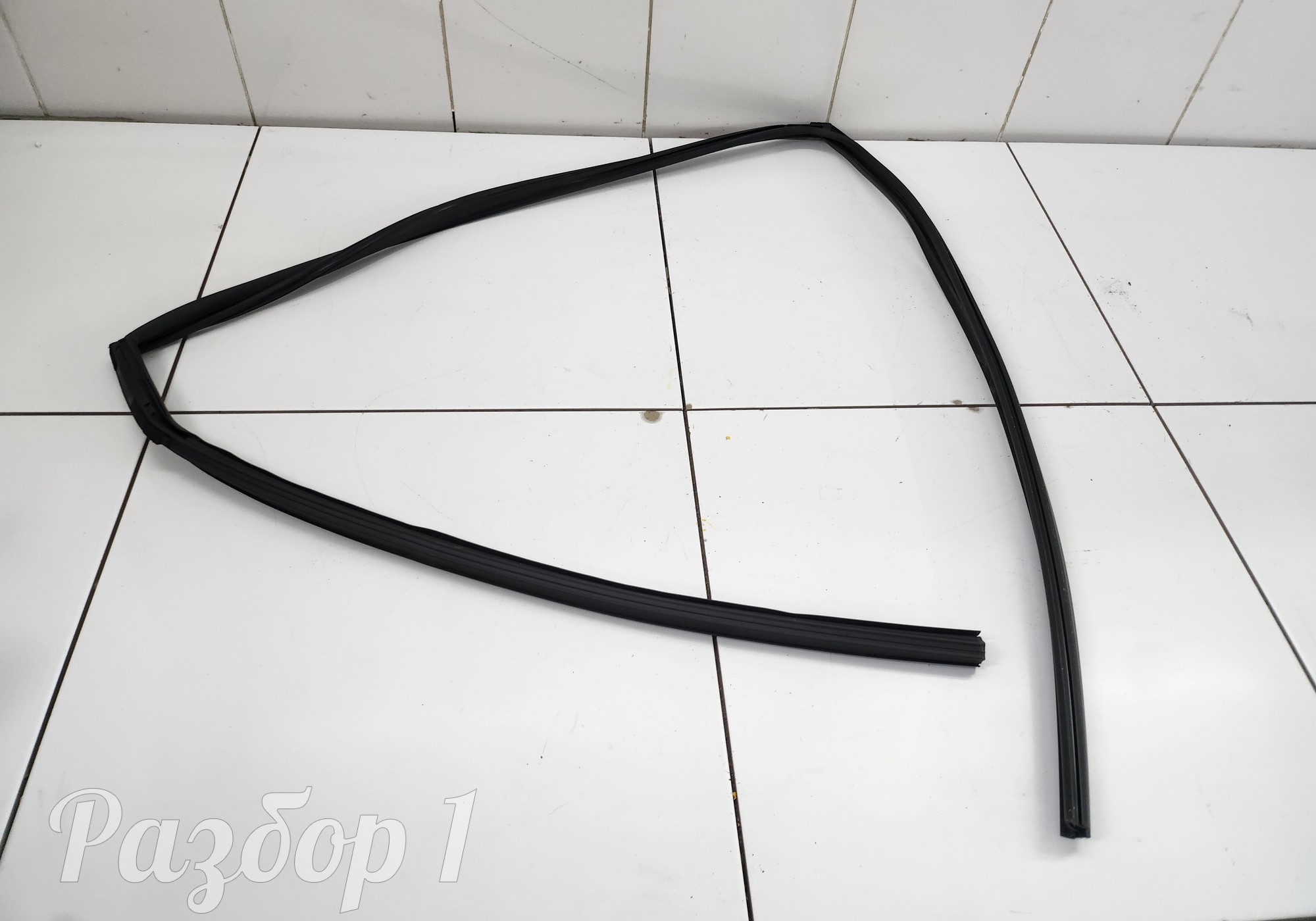 6600090285 Уплотнитель стекла задней левой двери для Geely Atlas Pro (с 2021)