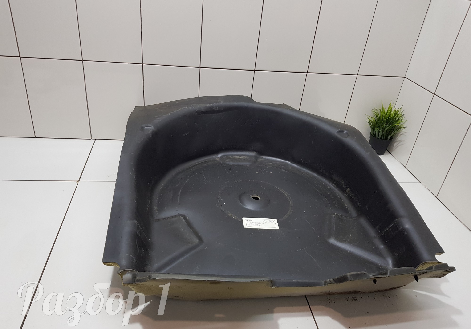 6600160444 Уплотнитель багажника для Geely Coolray (с 2020)