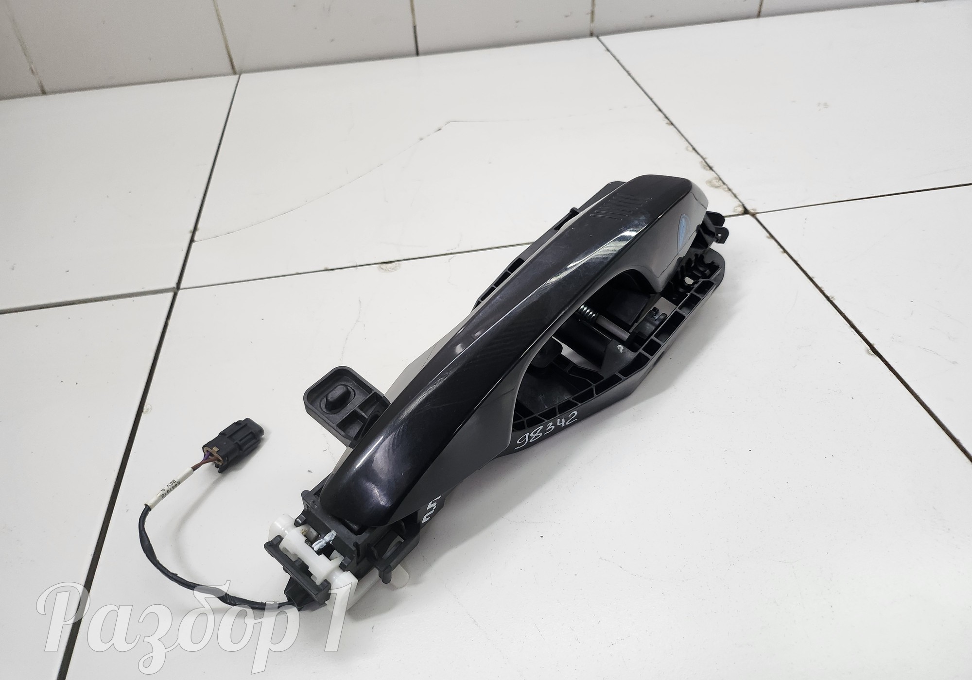 6608015318 Ручка двери наружная передняя правая для Geely Atlas II (с 2023)
