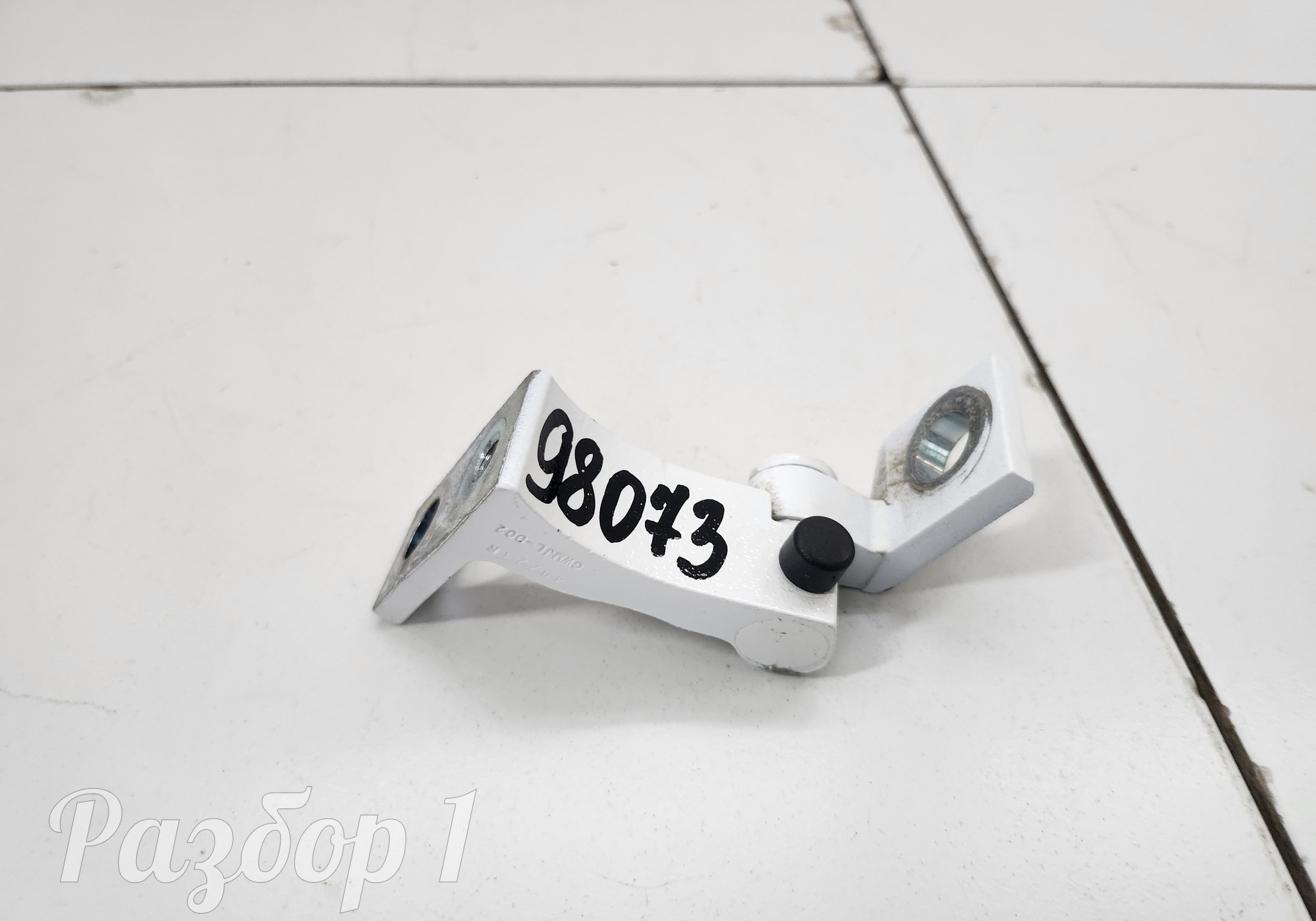 6106102XKN01A Петля двери передняя правая нижняя для Haval Dargo (с 2022)