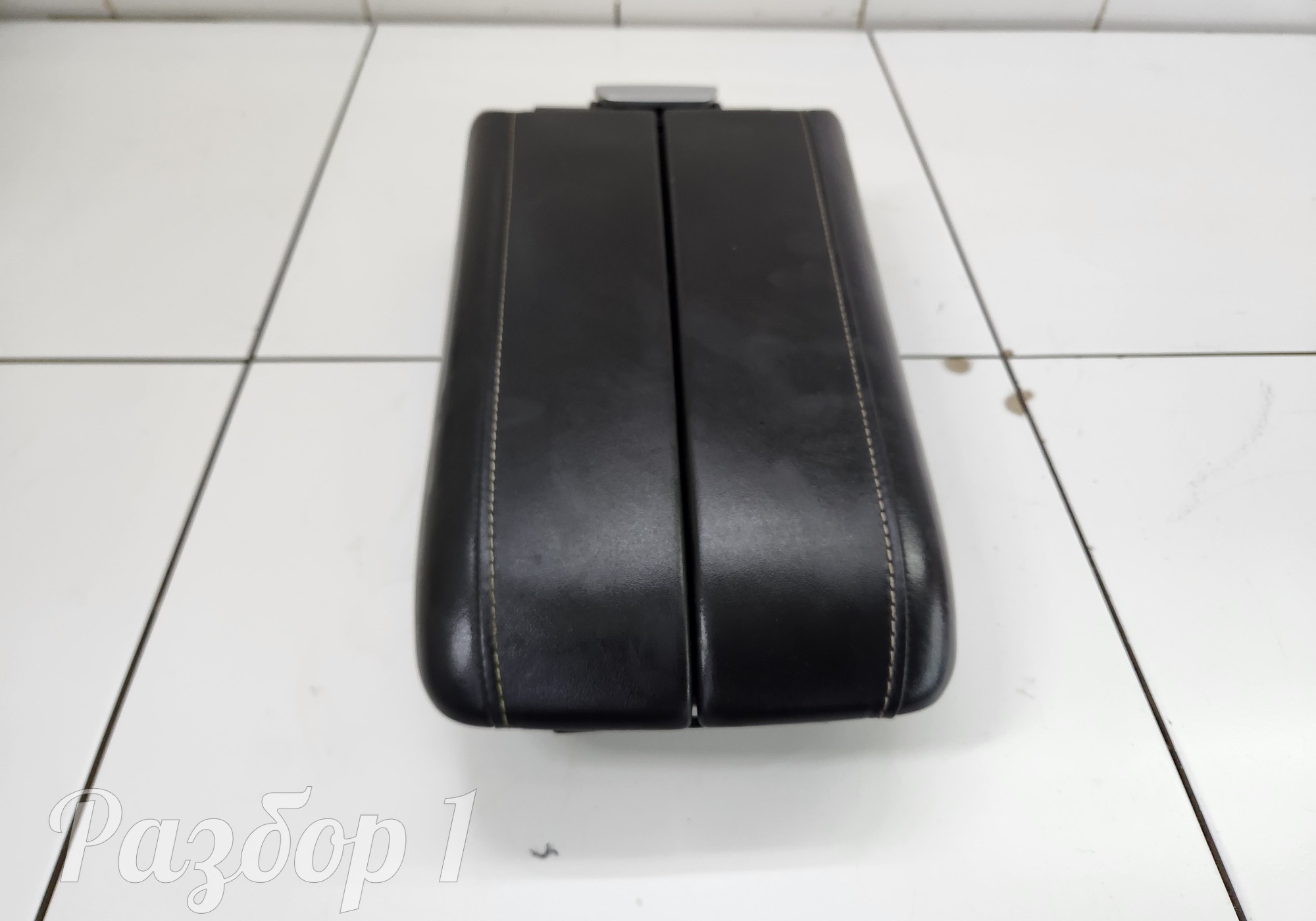 Подлокотник для Jac JS6 (с 2022)