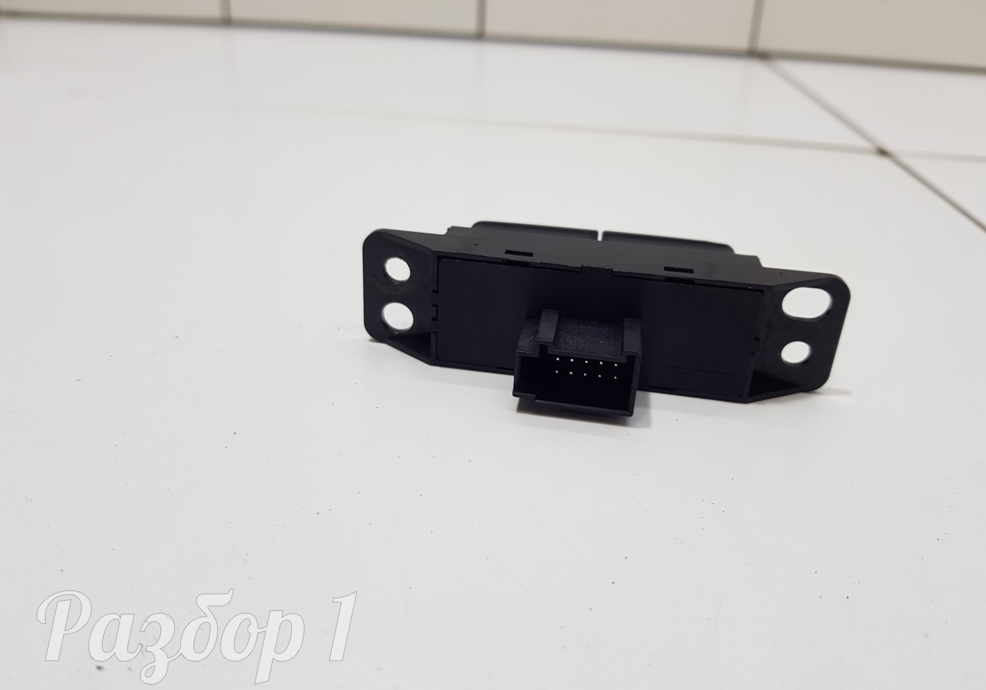 6600272828 Кнопка обогрева сидений для Geely Coolray (с 2020)