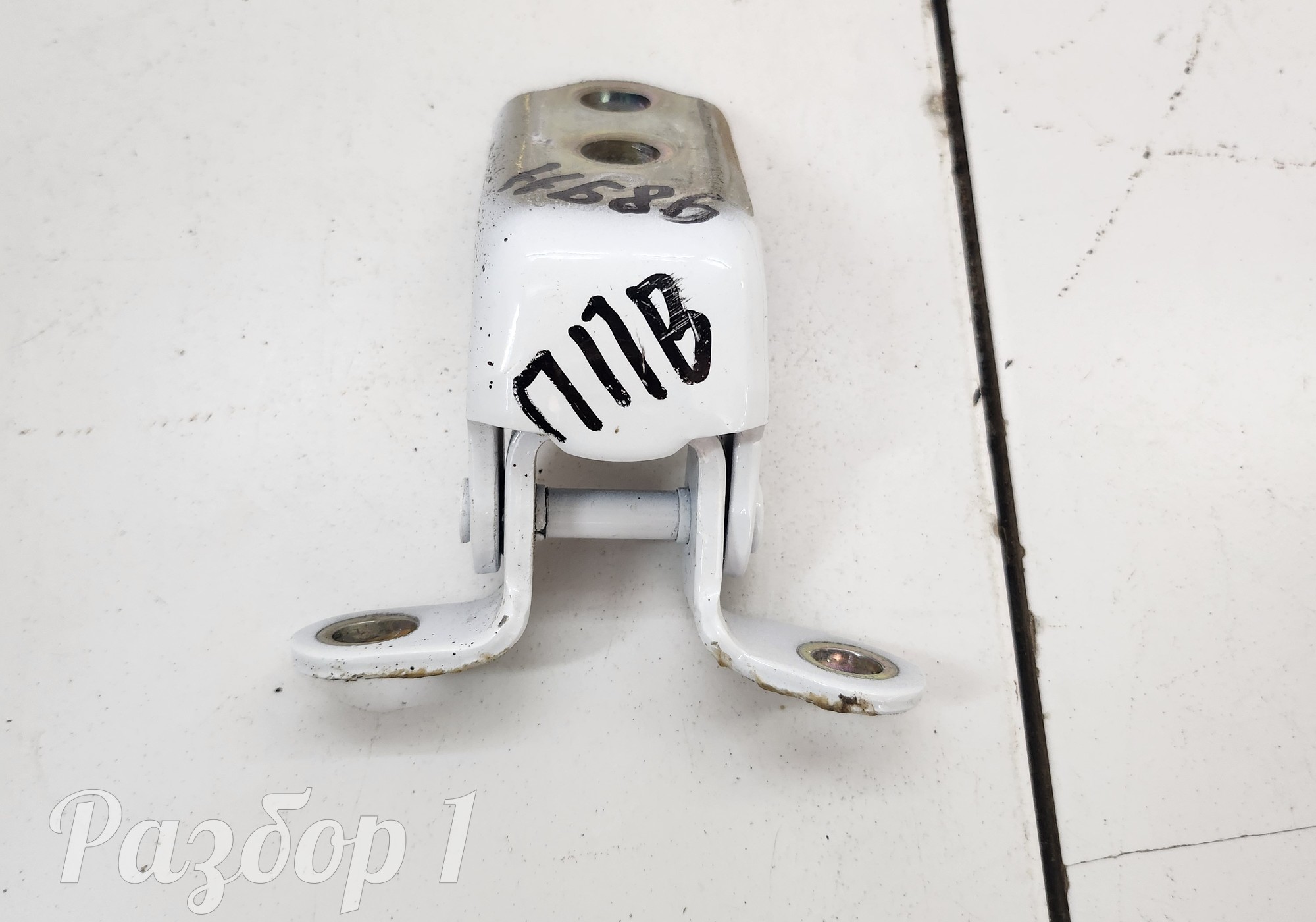 6106200AKZ16A Петля двери передняя правая верхняя для Haval M6 II (с 2021)