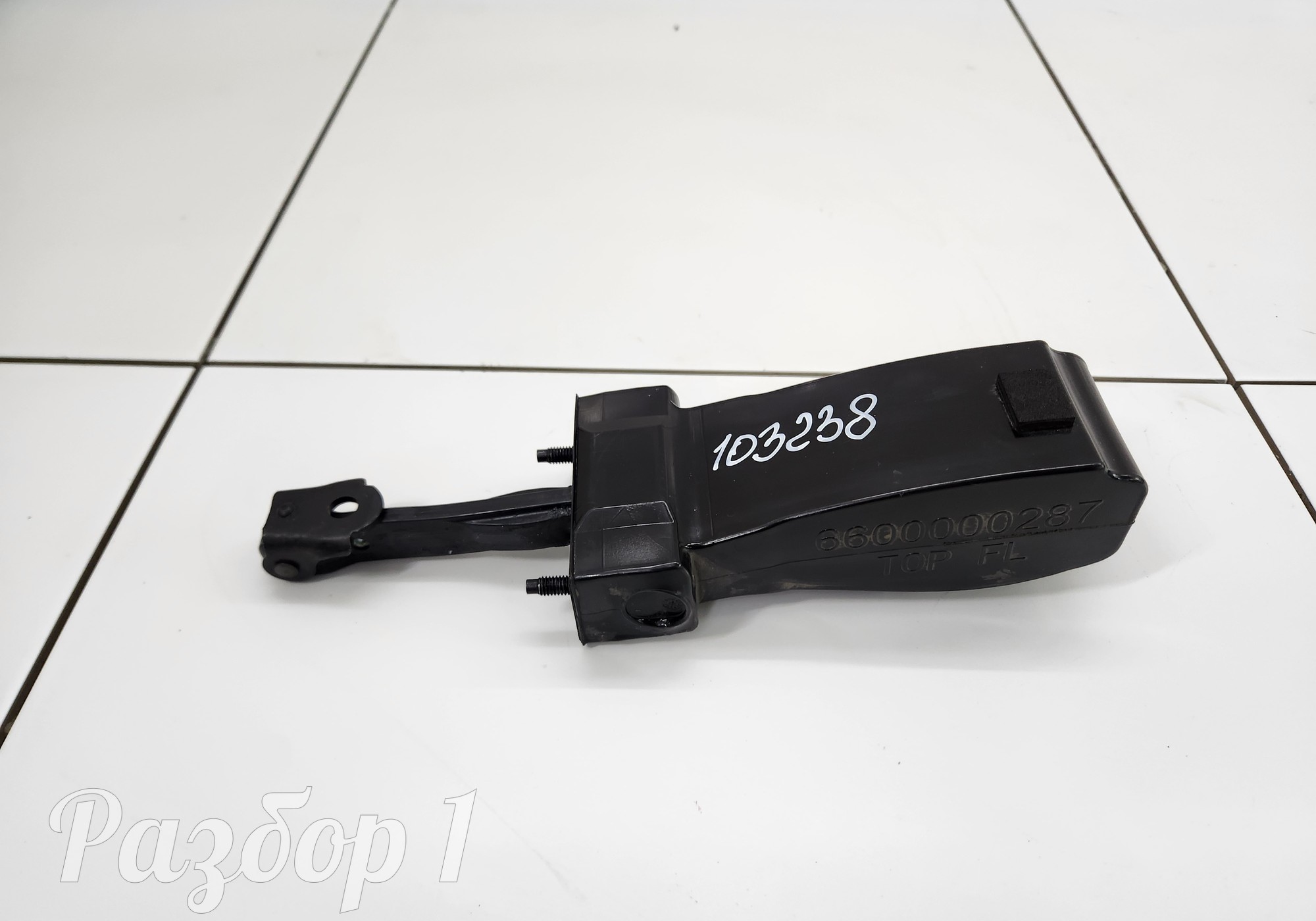 6600000287 Ограничитель двери передней левой двери для Geely Tugella (с 2019)