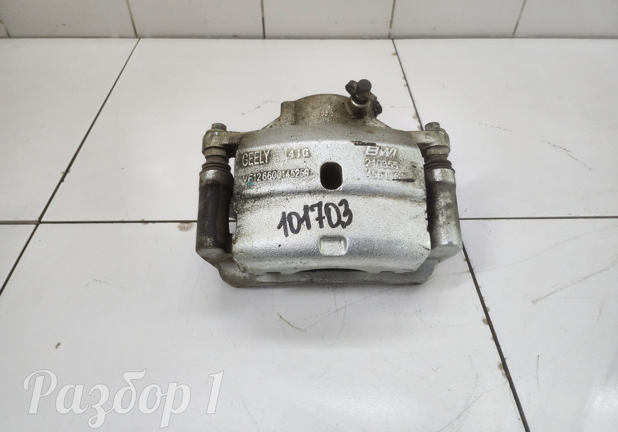 4048065800 Суппорт передний левый для Geely Okavango (с 2020)