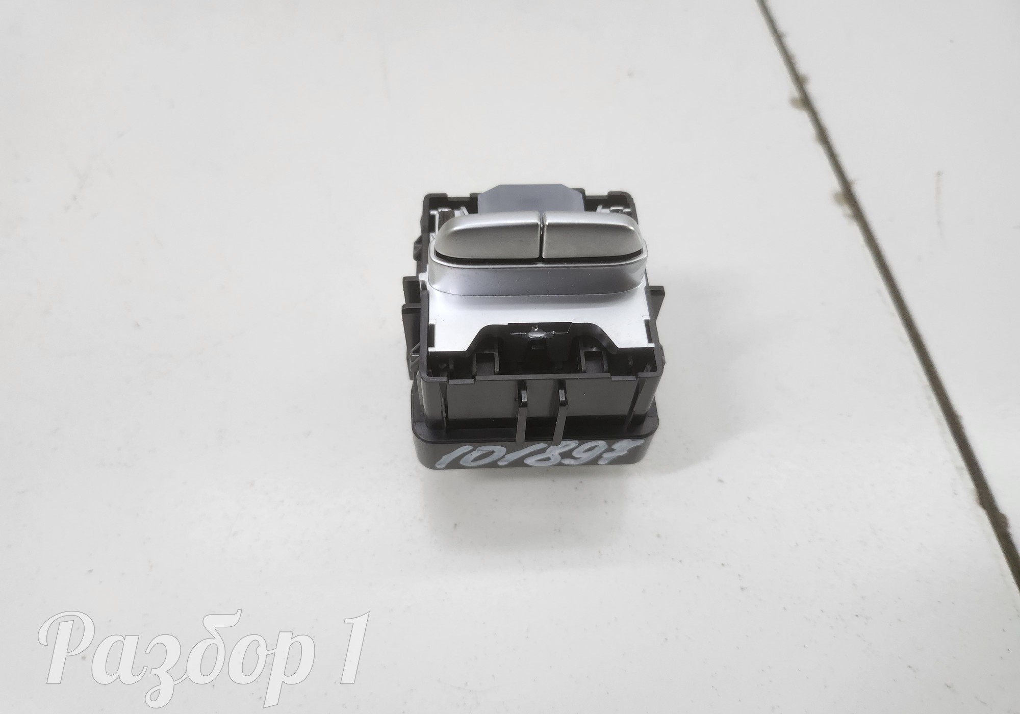808001511AA Кнопки регулировки сиденья для Chery Tiggo 9 (с 2023)
