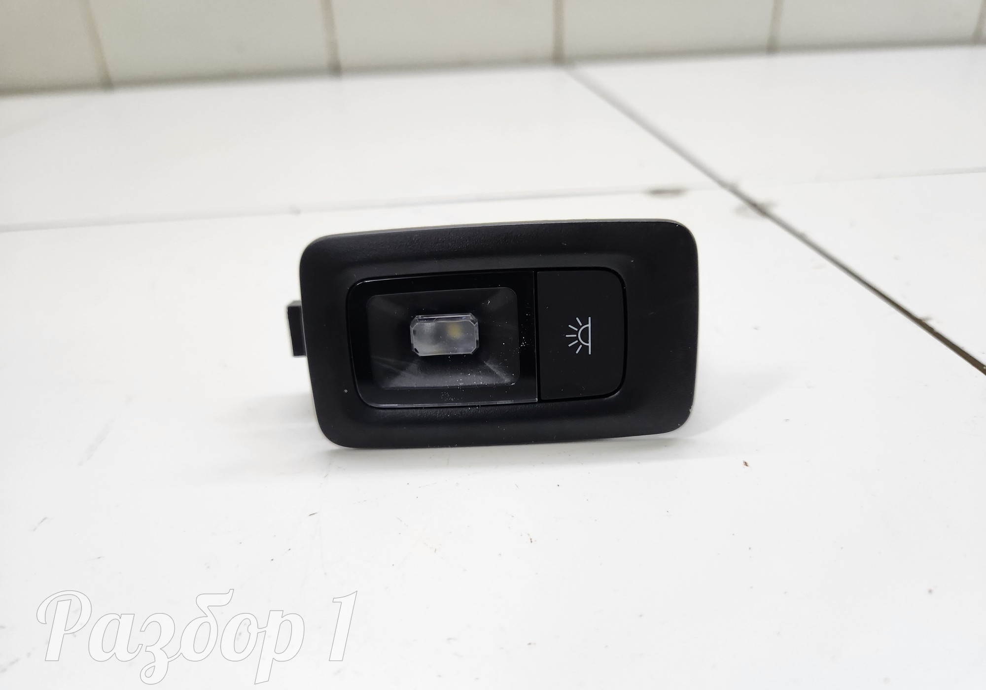 605000715AA Плафон внутреннего освещения для Jaecoo J8 (с 2024)