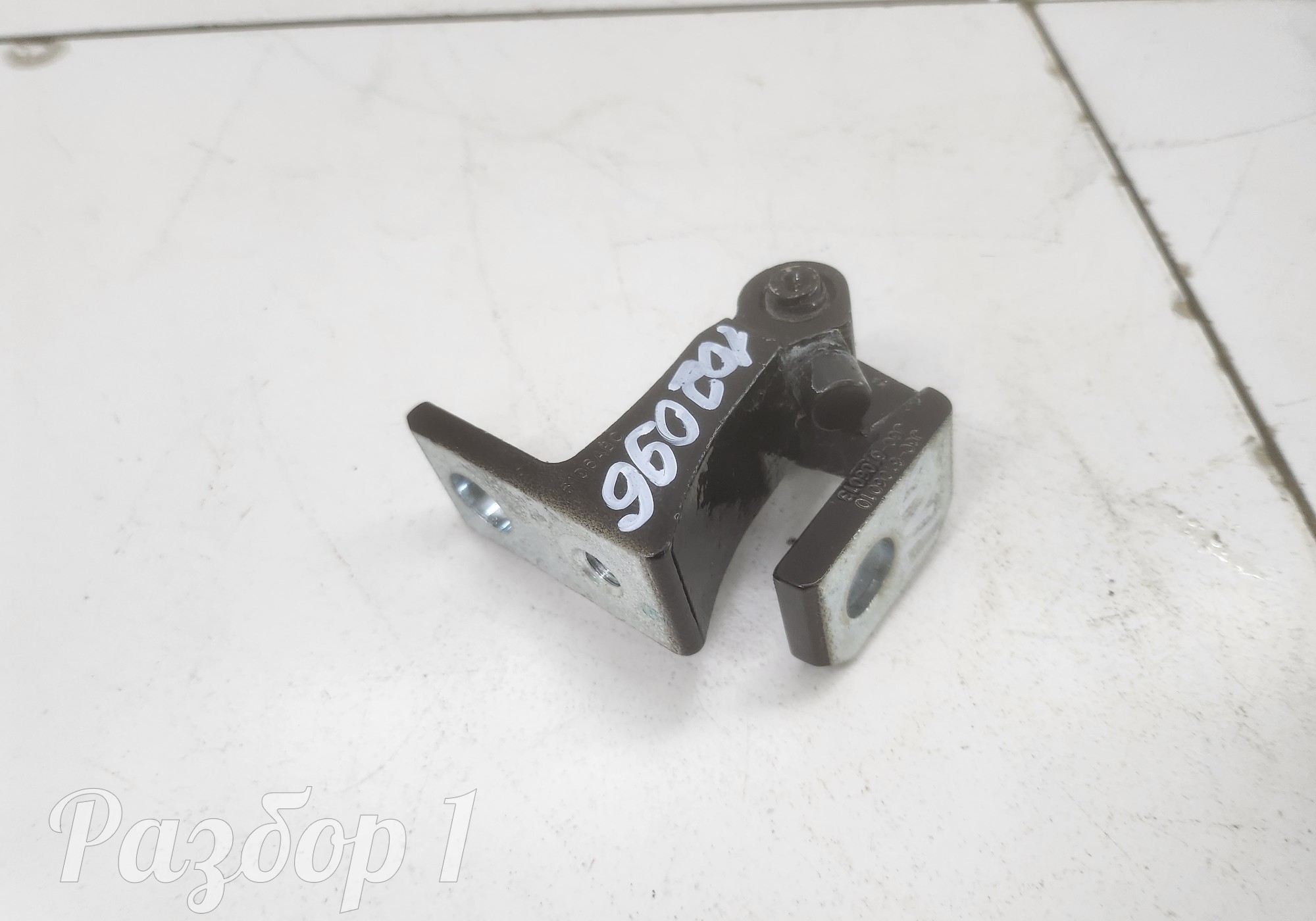 Петля двери передняя левая верхняя для Chery Tiggo 9 (с 2023)