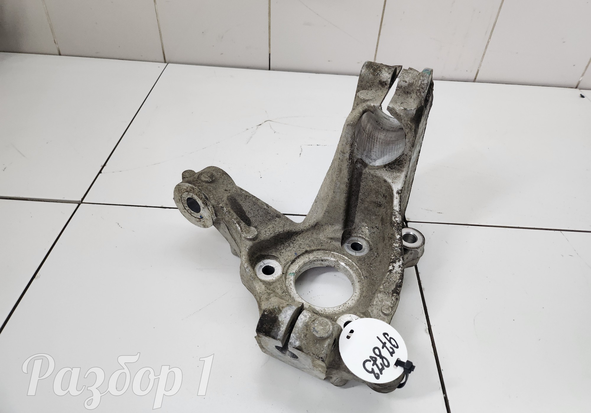 8889562255 Кулак поворотный передний левый для Geely Monjaro (с 2021)