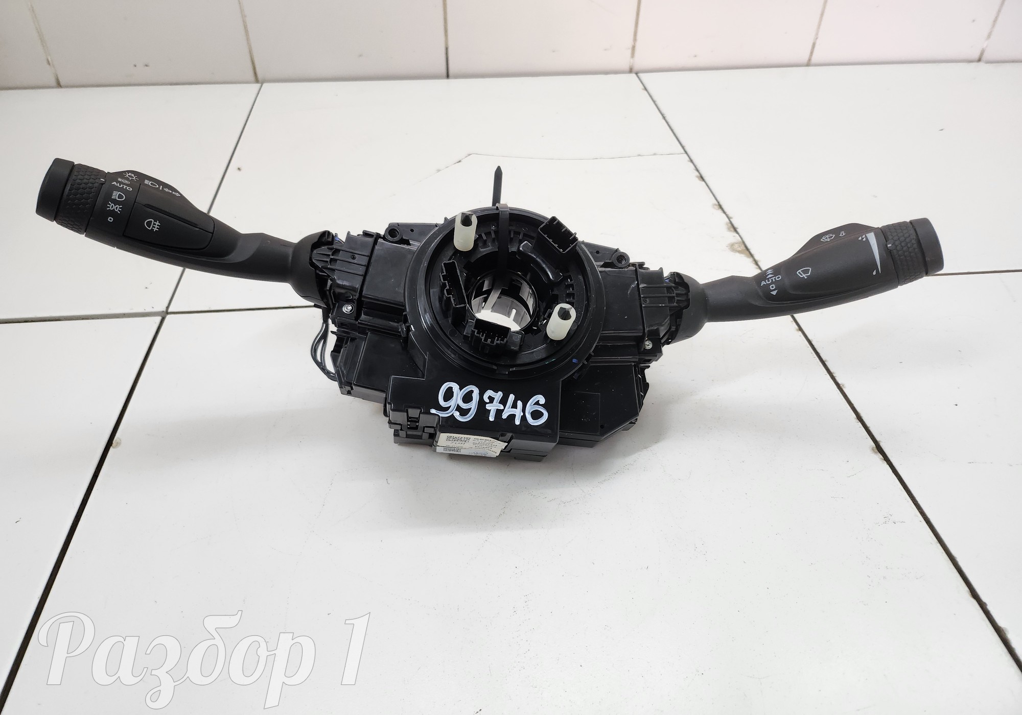 8890501334 Переключатель подрулевой для Geely Tugella (с 2019)