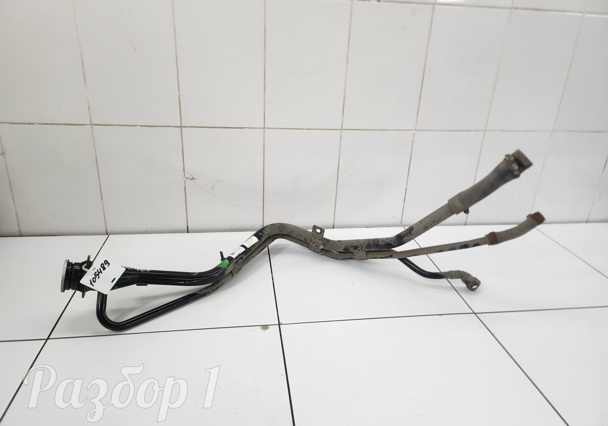 8891123437 Горловина топливного бака для Geely Emgrand II (с 2021)