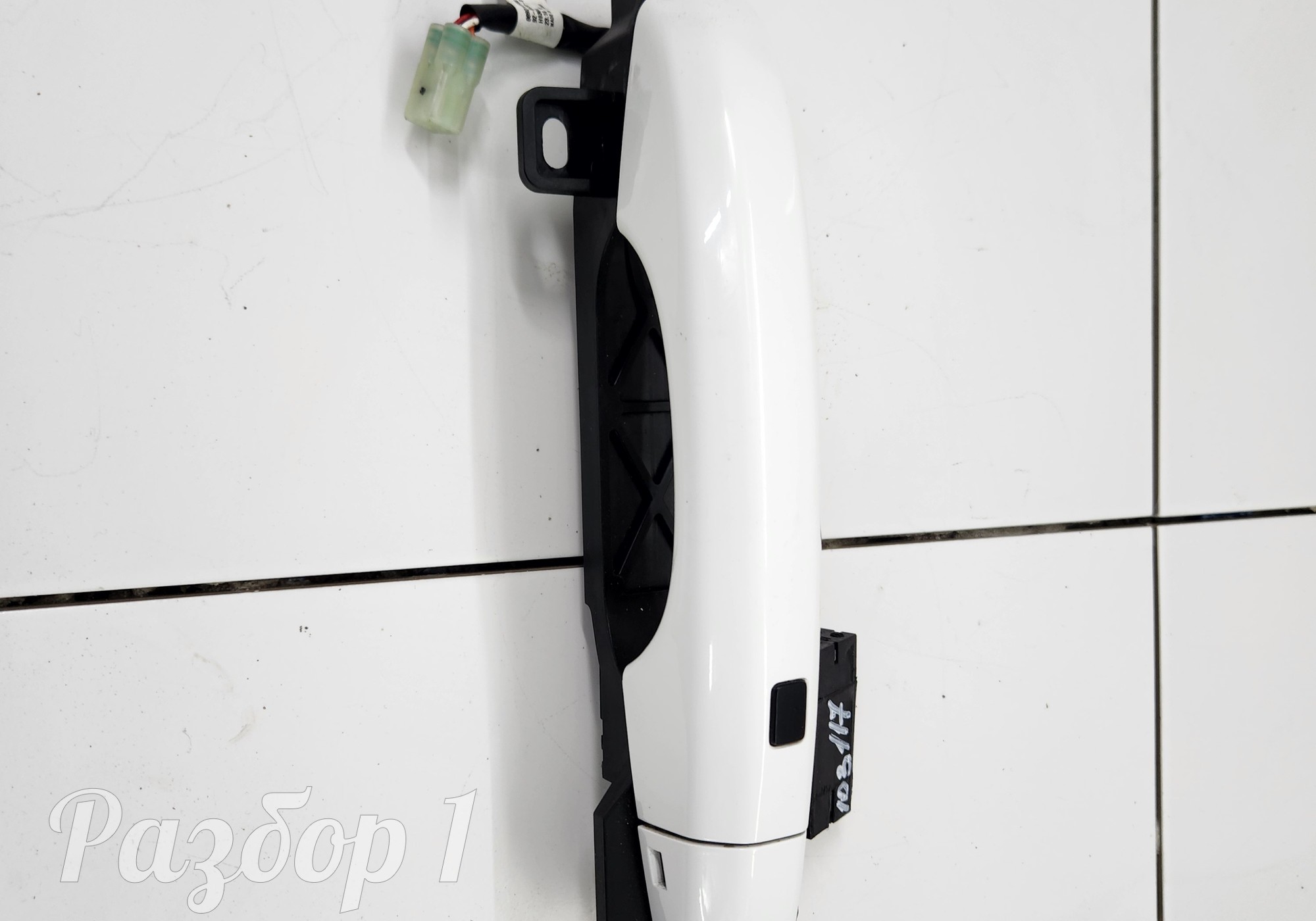 Ручка двери наружная передняя левая для Geely Emgrand (SS11) (с 2021)