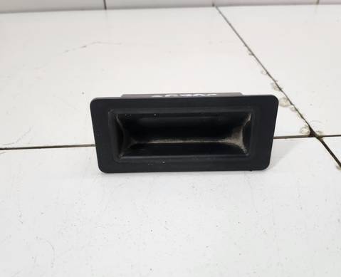 8892891051 Кнопка открывания багажника для Geely Atlas II (с 2023)