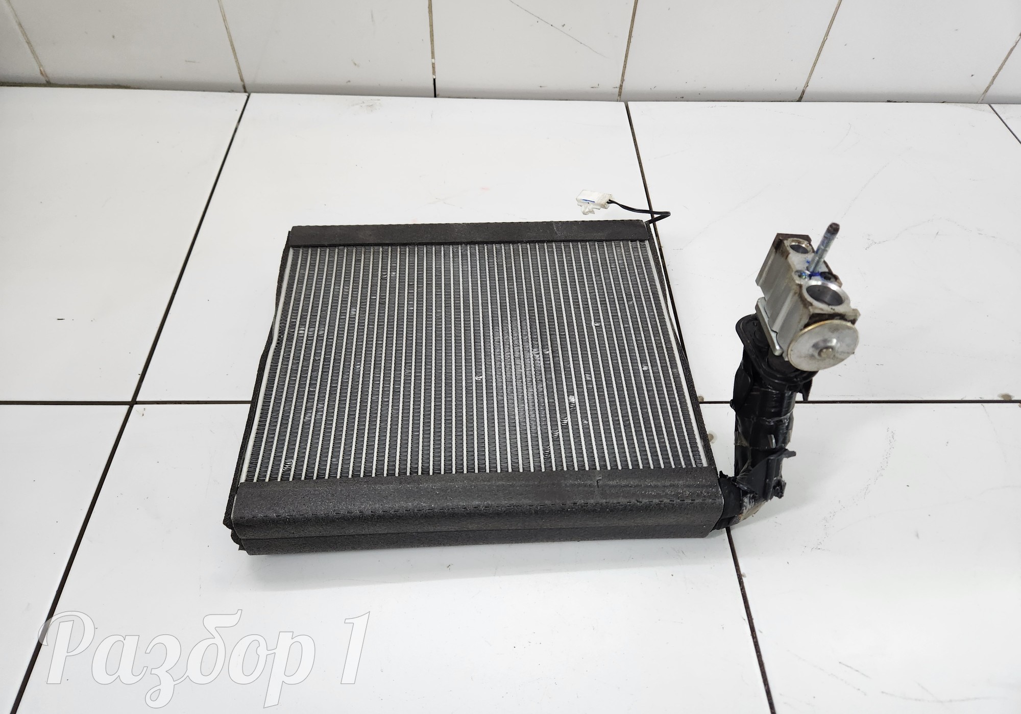 Радиатор кондиционера (конденсер) для Changan Eado Plus (с 2020)