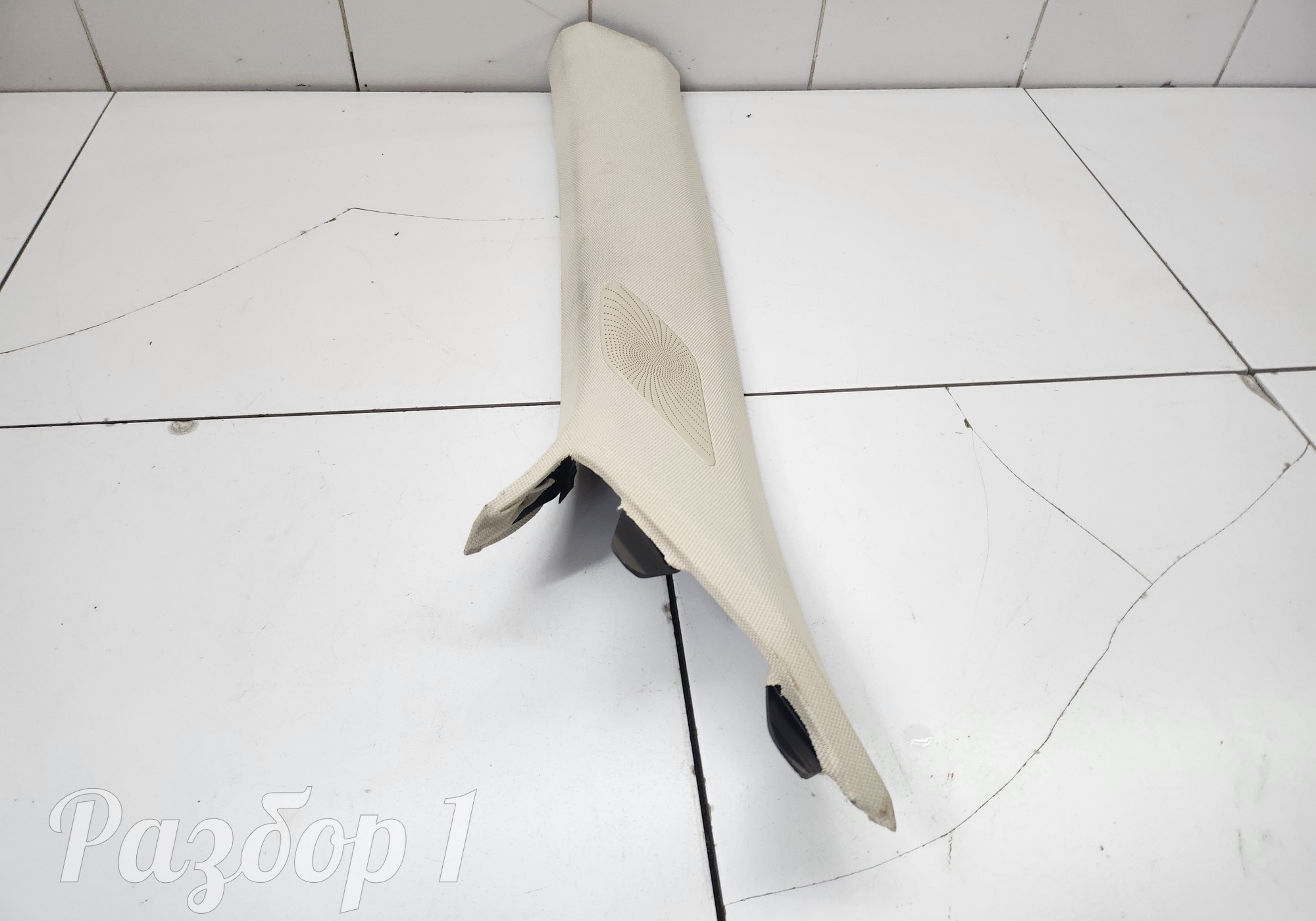 1EA068170B Обшивка стойки передняя левая для Faw Bestune T77 (с 2018)