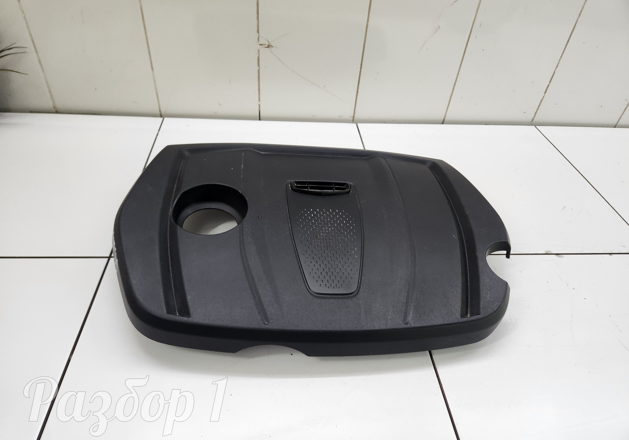 8894008330 Крышка двигателя для Geely Emgrand (SS11) (с 2021)
