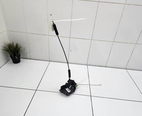 8889642842 Замок передней правой двери для Geely Emgrand (SS11) (с 2021)