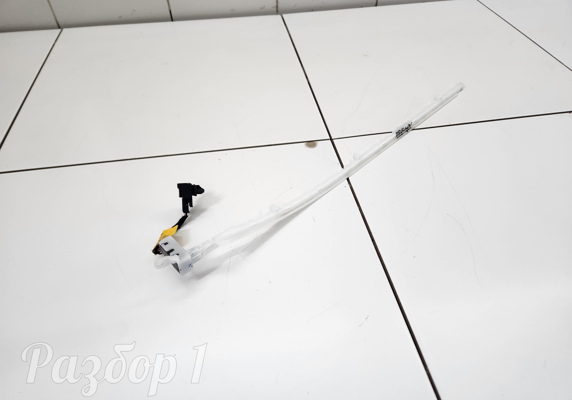 8895950009 Подсветка центральной консоли для Geely Tugella (с 2019)