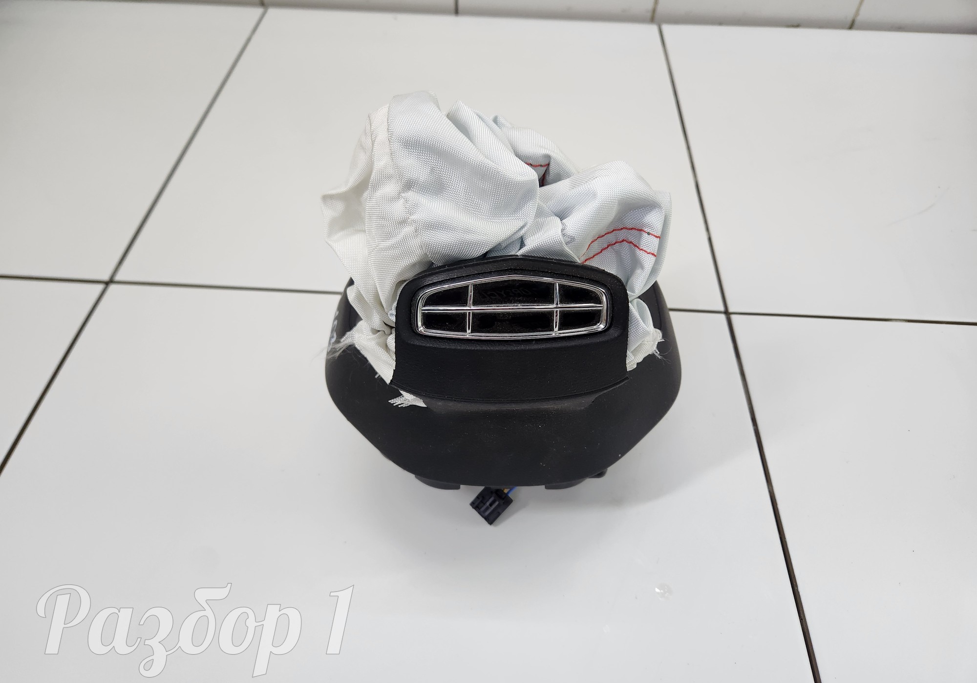 888919360B01 Подушка безопасности водителя для Geely Emgrand (SS11) (с 2021)