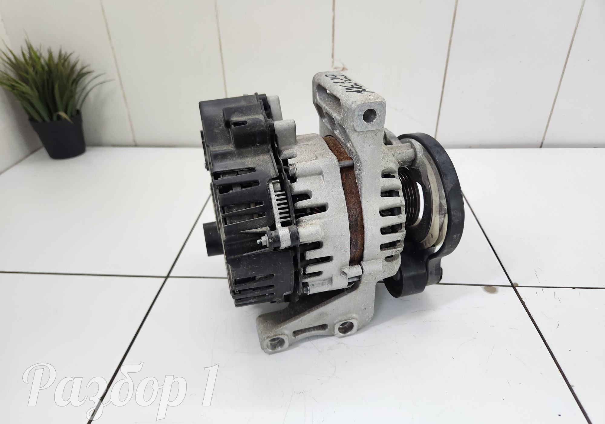 11601324 Генератор для Geely Atlas Pro (с 2021)