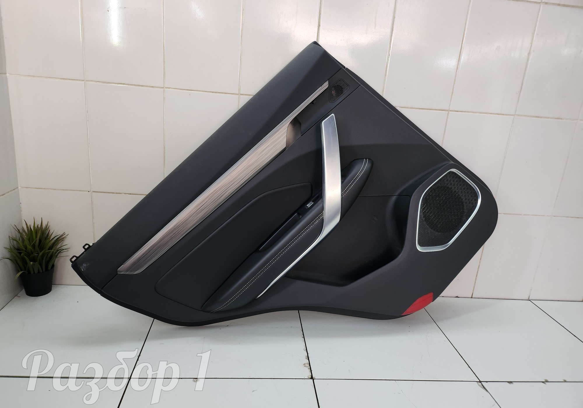 6600144538 Обшивка двери задняя левая для Geely Atlas Pro (с 2021)