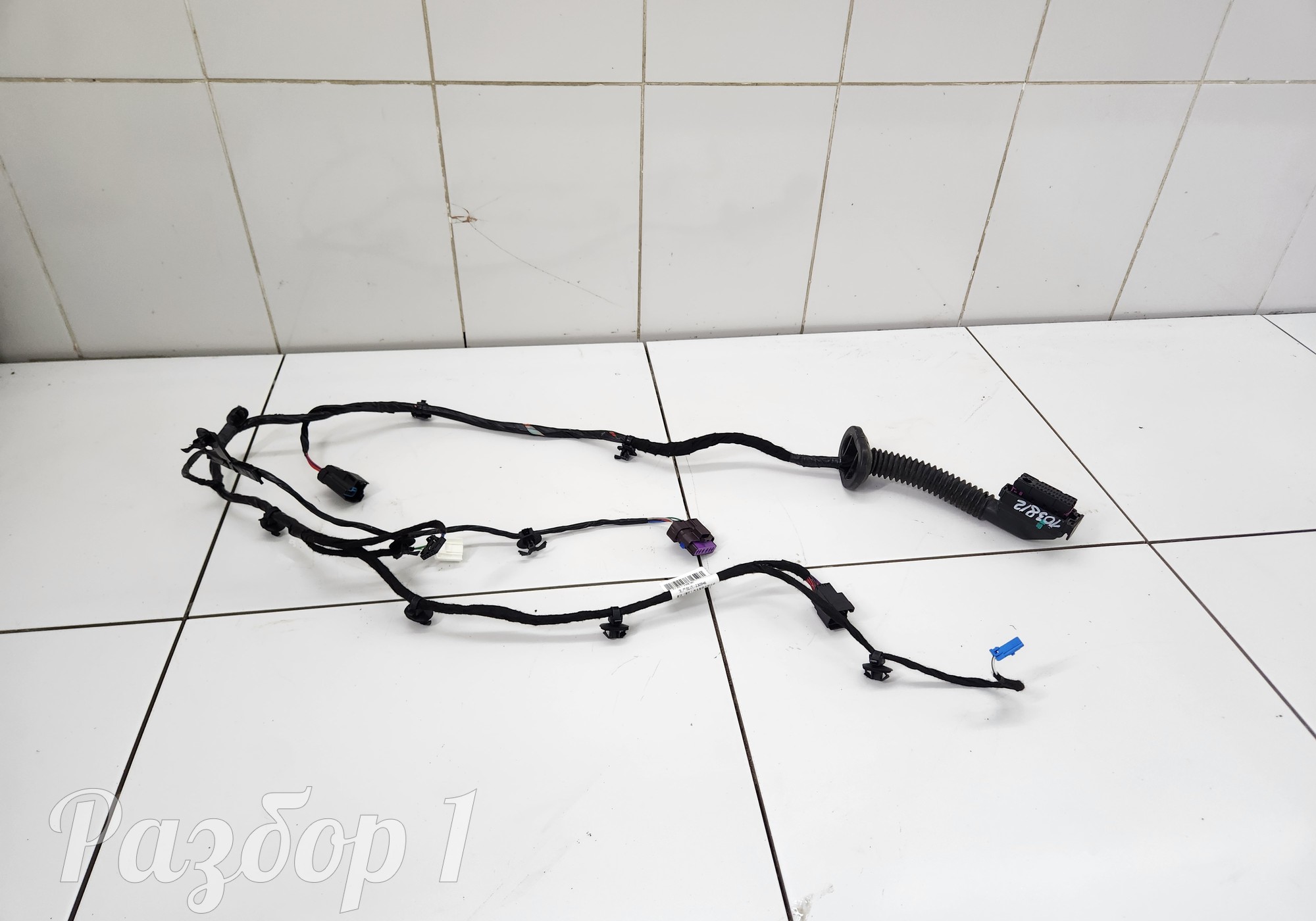 8894352230 Электропроводка передней правой двери для Geely Emgrand (SS11) (с 2021)