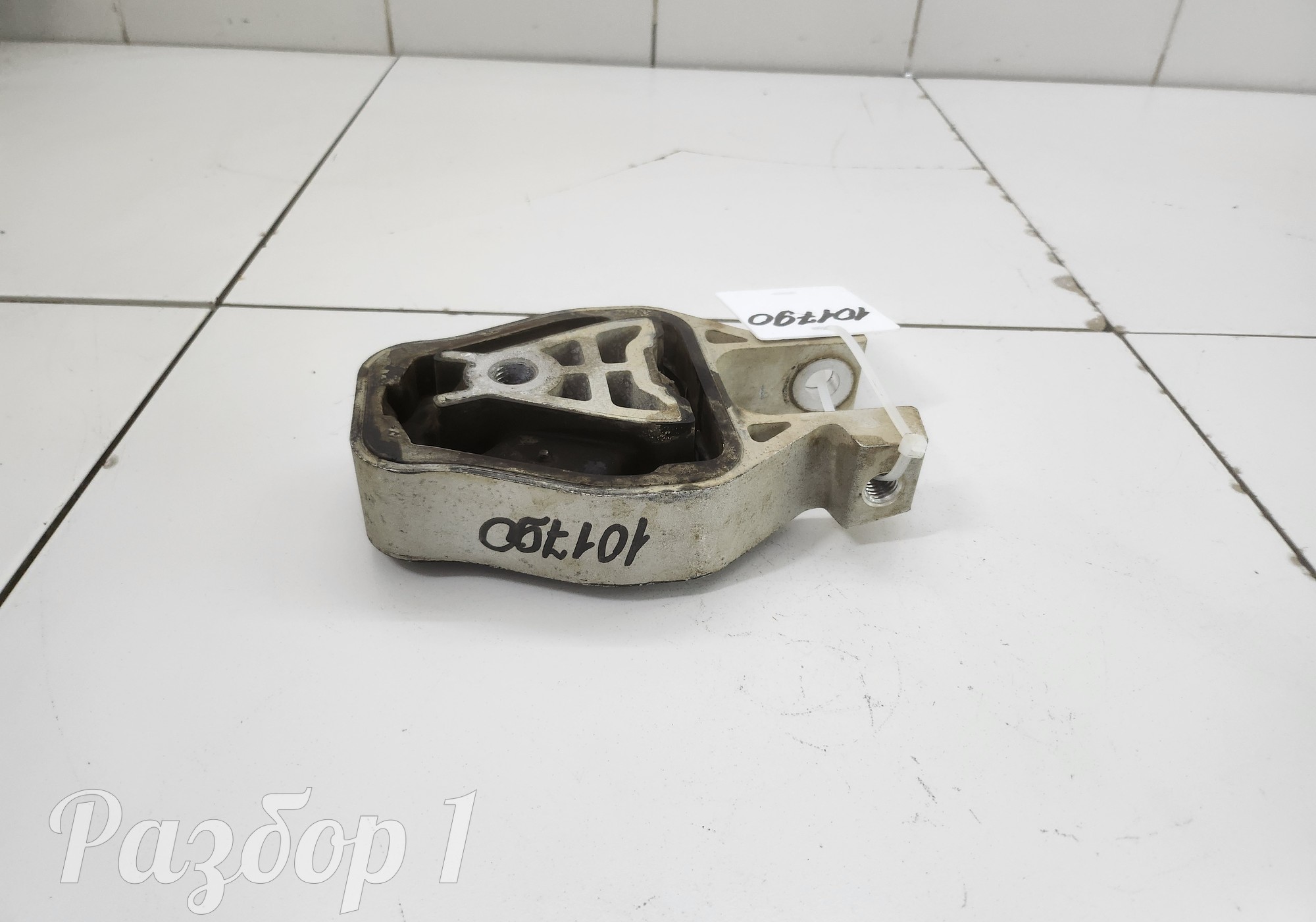 8891561979 Опора двигателя для Geely Okavango (с 2020)