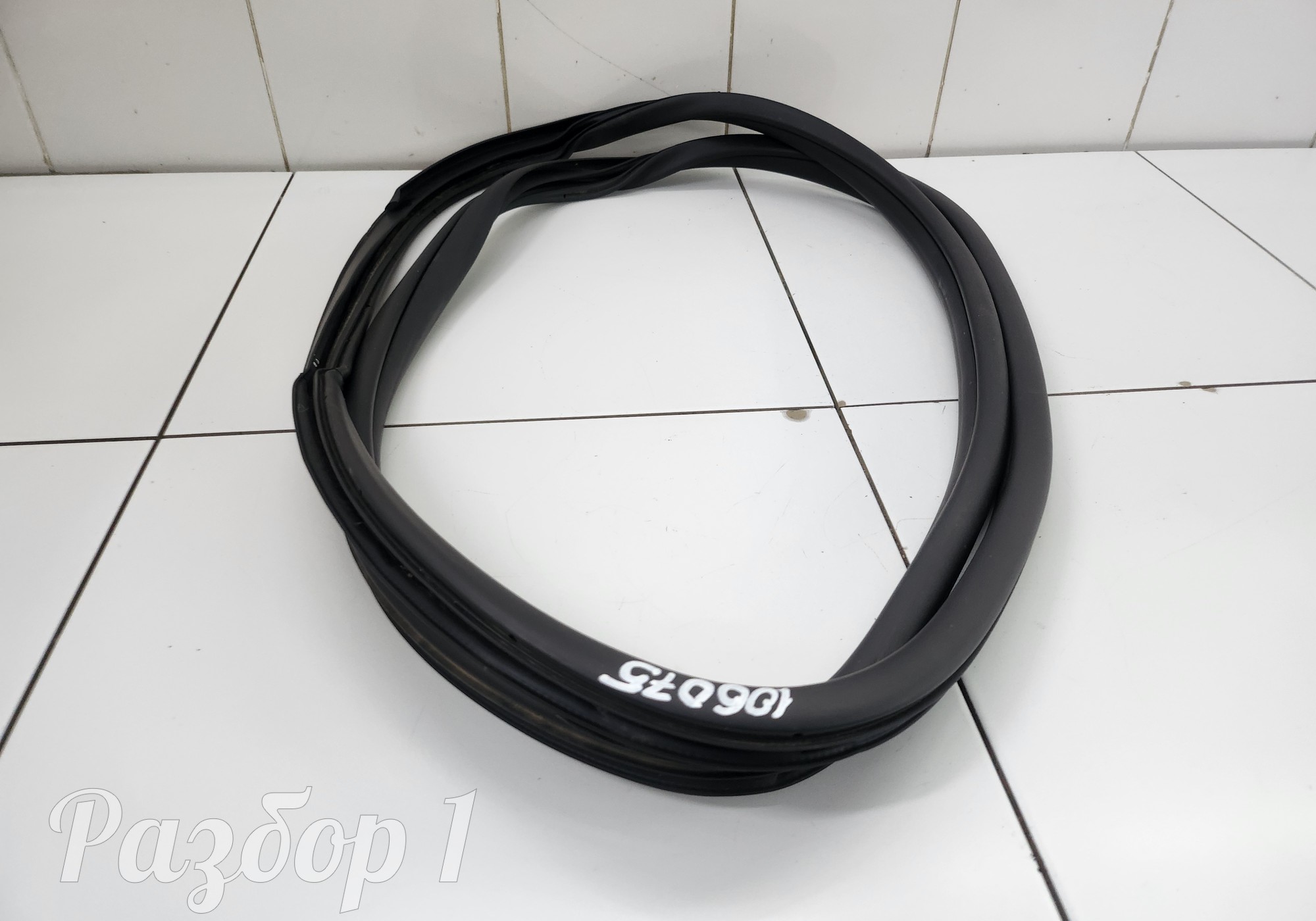 Уплотнитель проема передней правой двери для Changan Alsvin (с 2018)