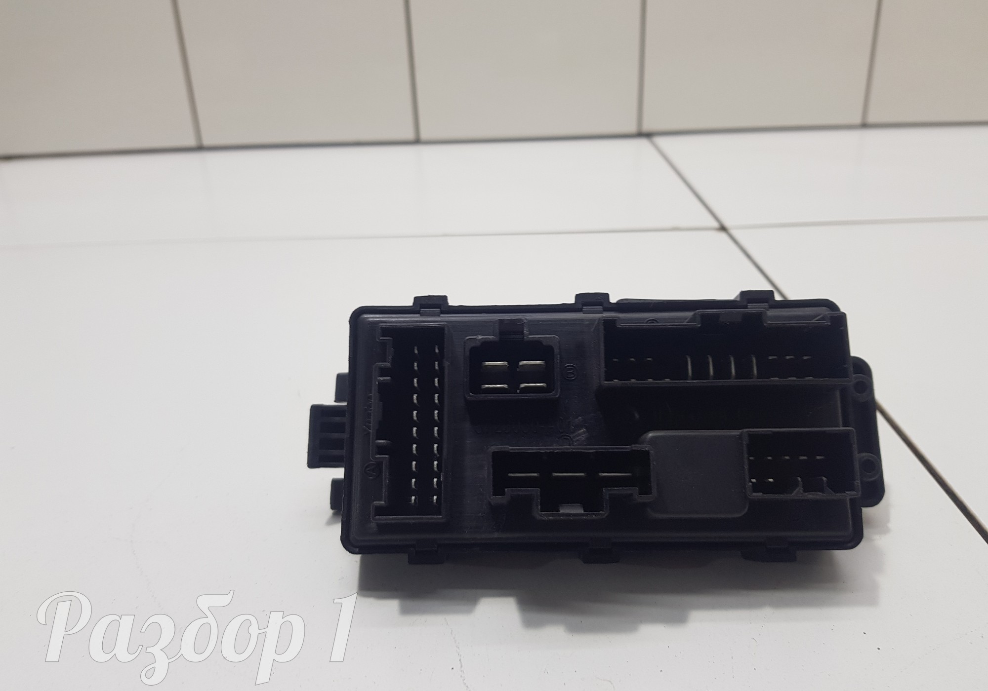 3723030A01 Блок предохранителей для Geely Coolray (с 2020)