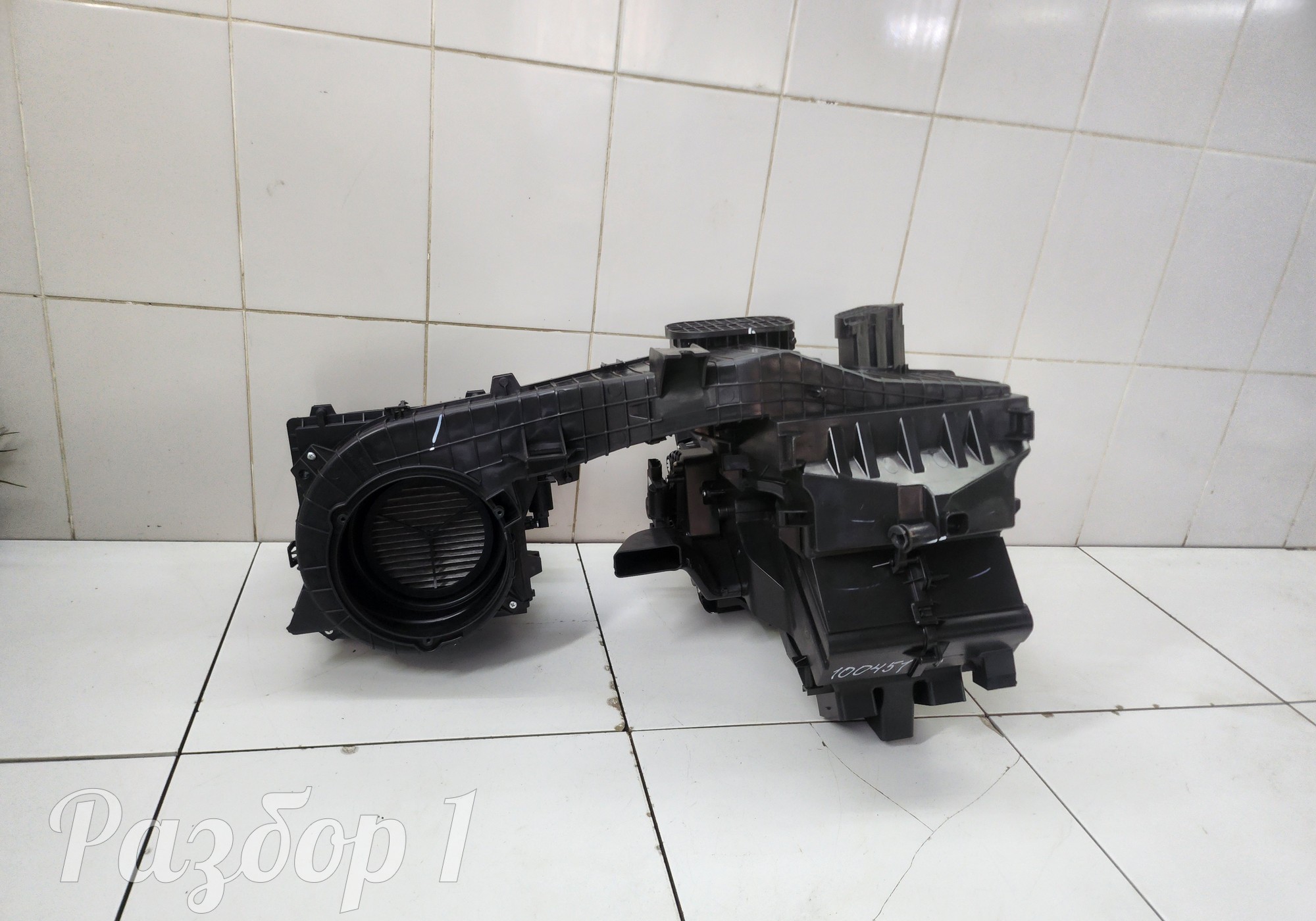 1EA161130A Корпус отопителя для Faw Bestune T77 (с 2018)