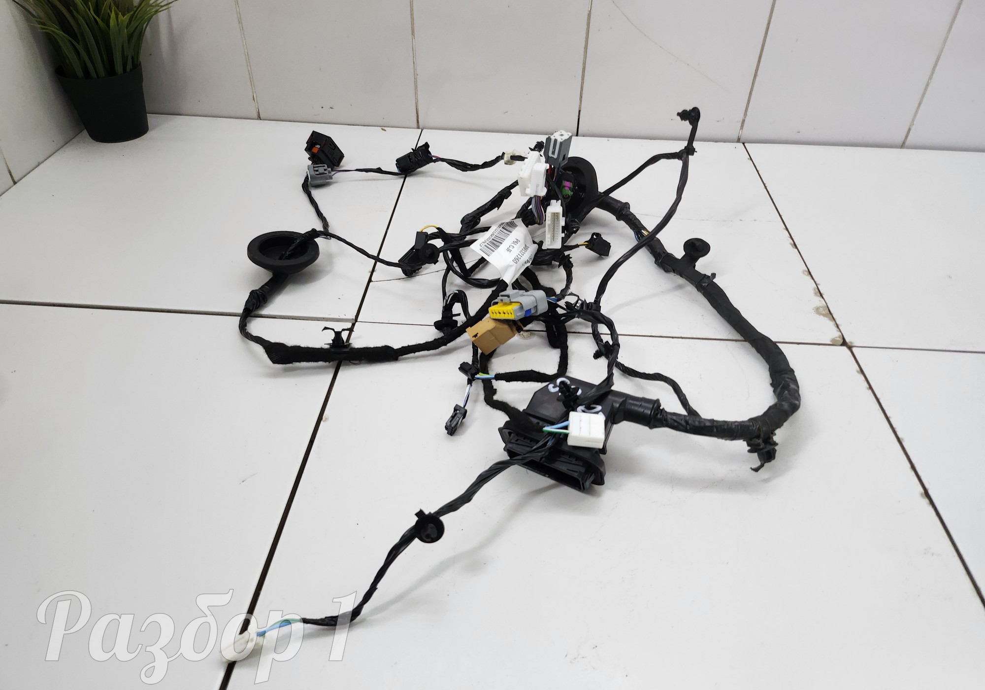8893321260 Электропроводка передней левой двери для Geely Tugella (с 2019)