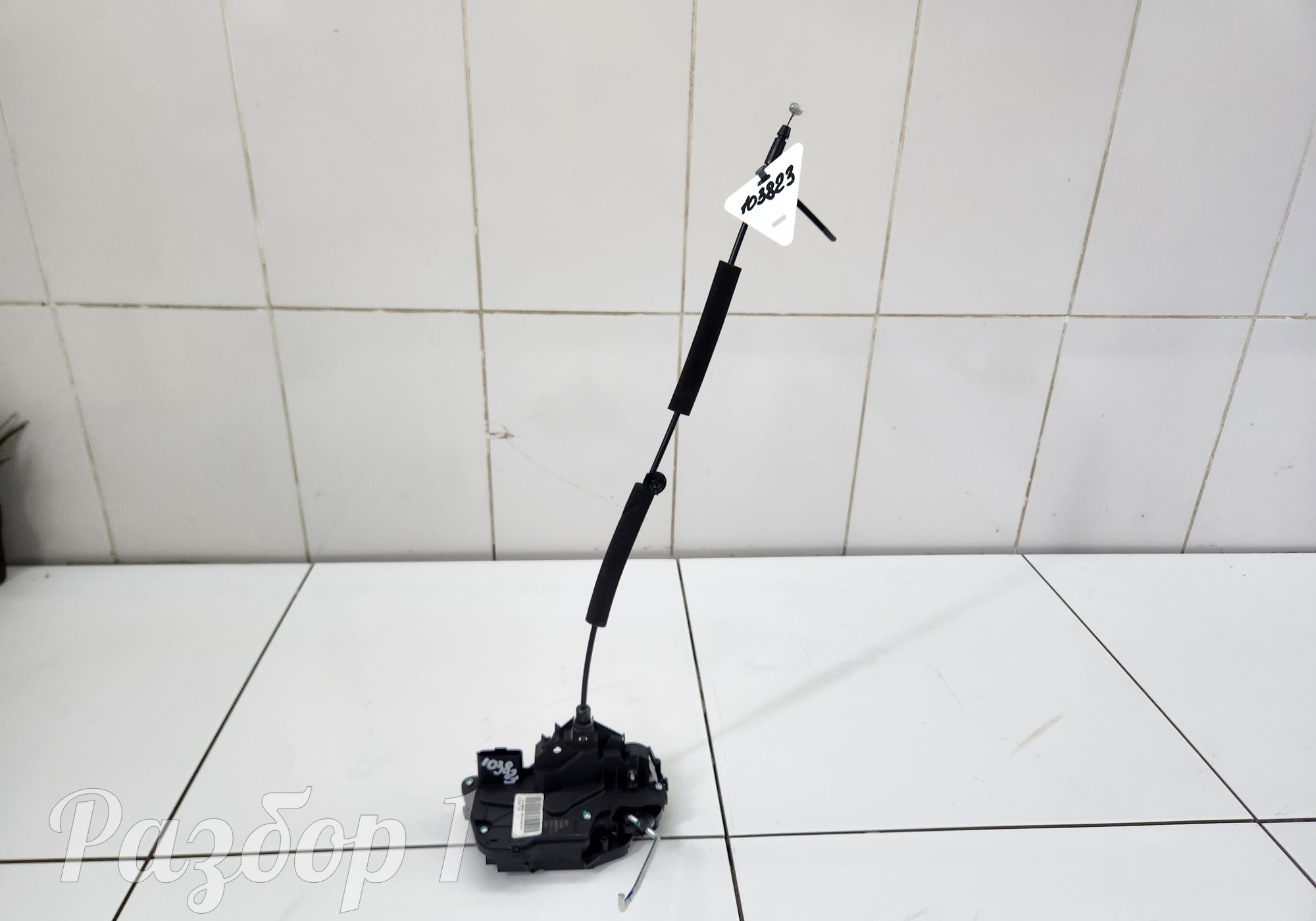 8889812981 Замок задней правой двери для Geely Emgrand (SS11) (с 2021)