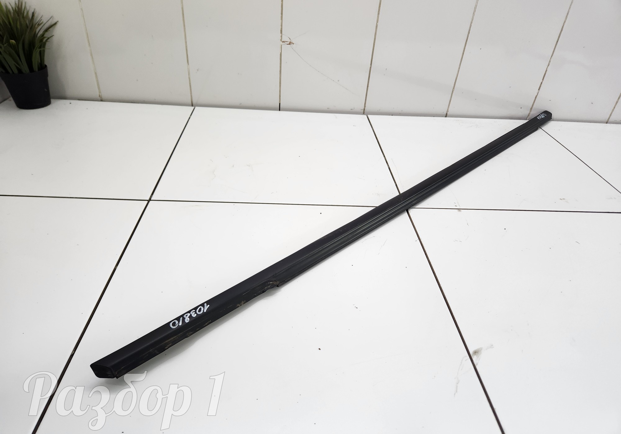 Молдинг стекла передней правой двери для Geely Emgrand (SS11) (с 2021)