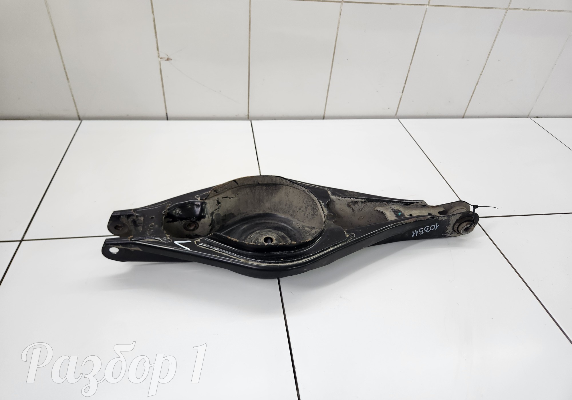 6600005804 Рычаг задней подвески левый для Geely Tugella (с 2019)