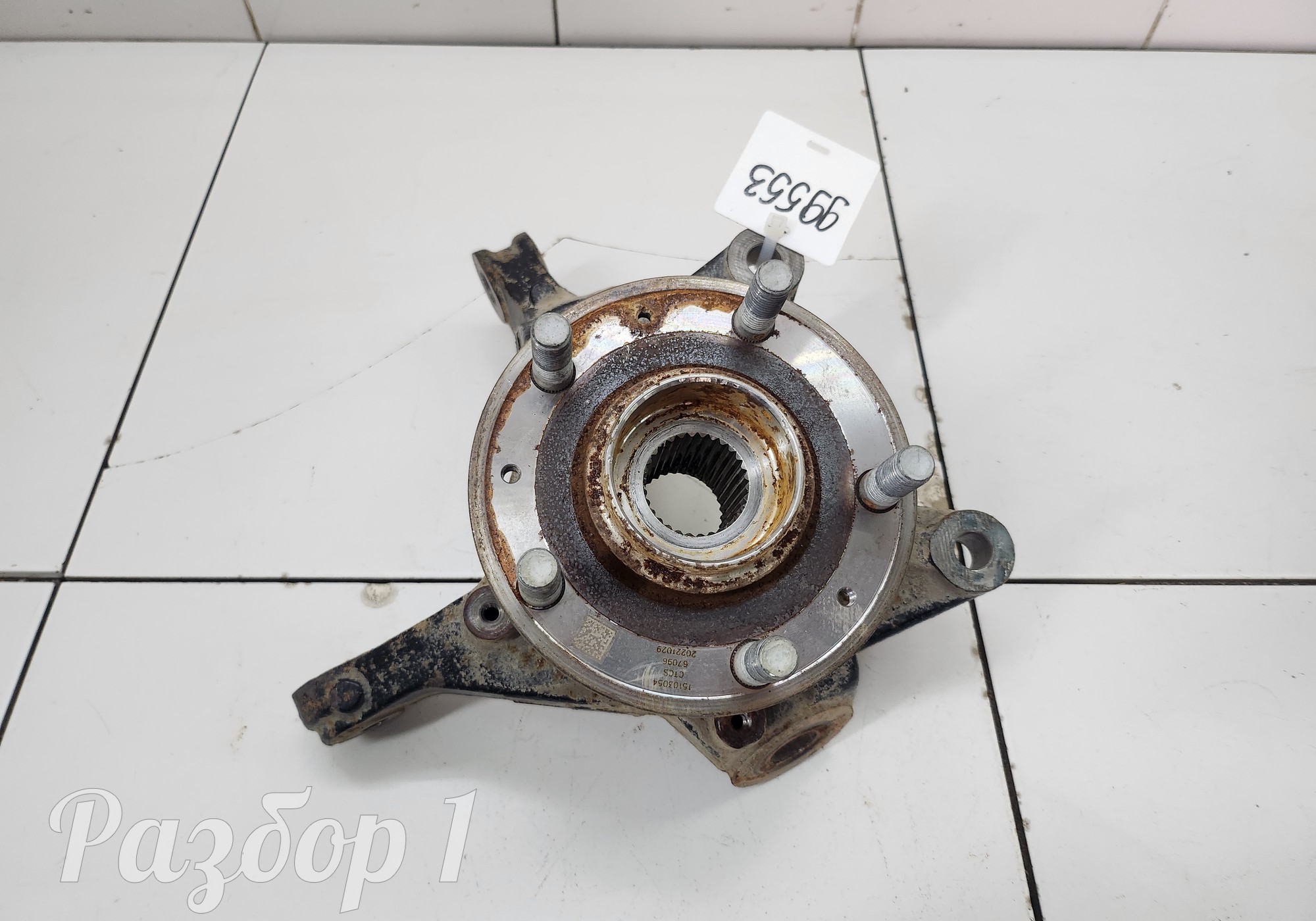 CD569F2603011400 Кулак поворотный передний правый + ступица для Changan UNI-K (с 2020)